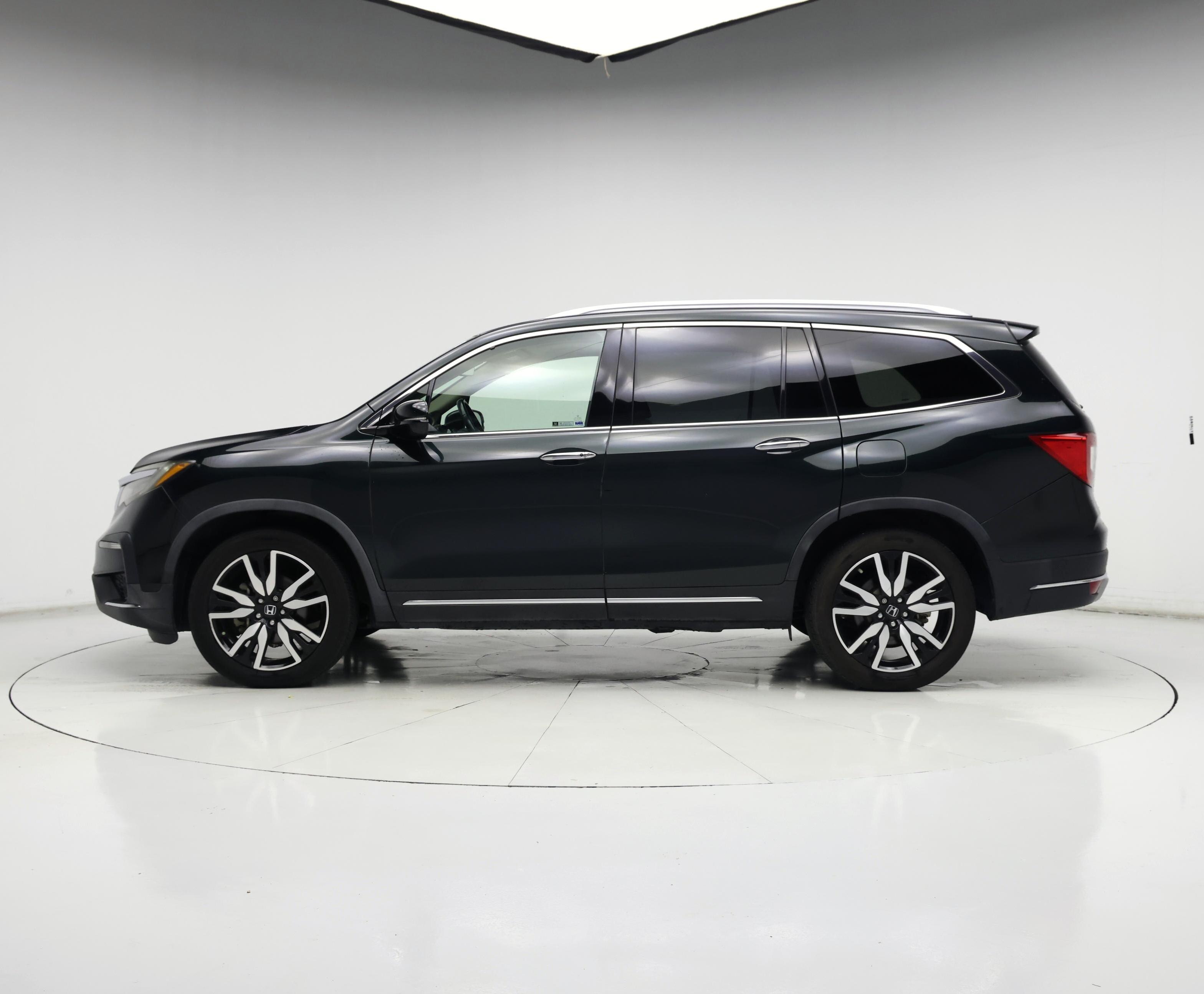 Thumbnail: 2021 Honda Pilot - 3