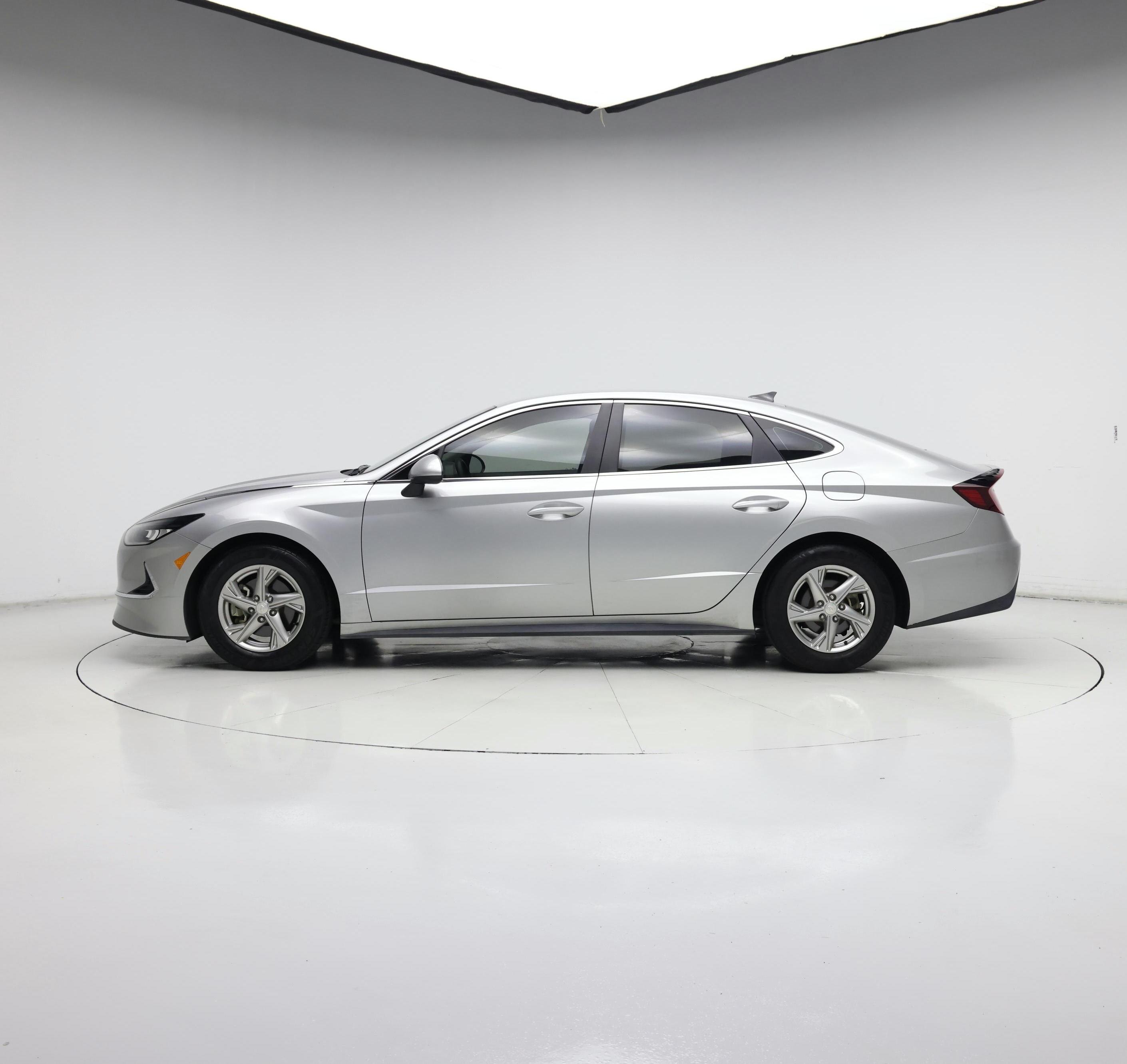 Thumbnail: 2021 Hyundai Sonata - 3