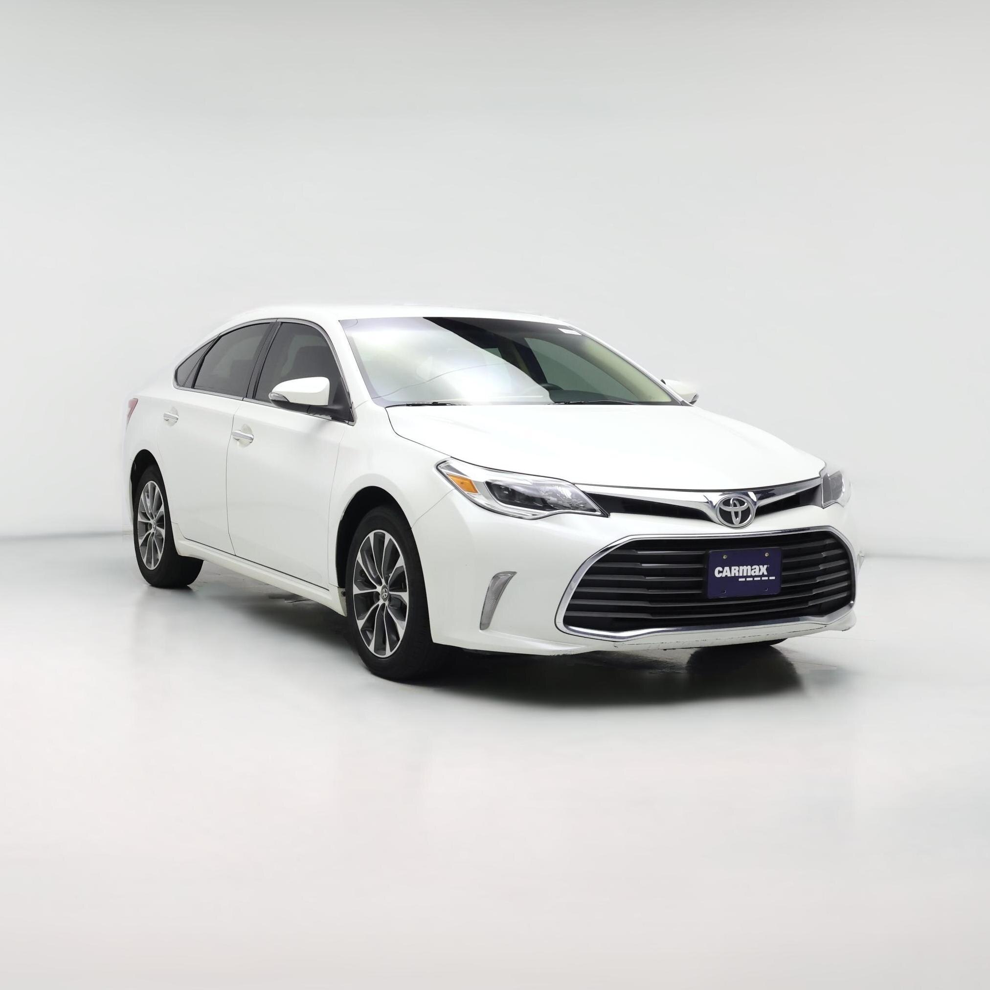 Thumbnail: 2016 Toyota Avalon - 1