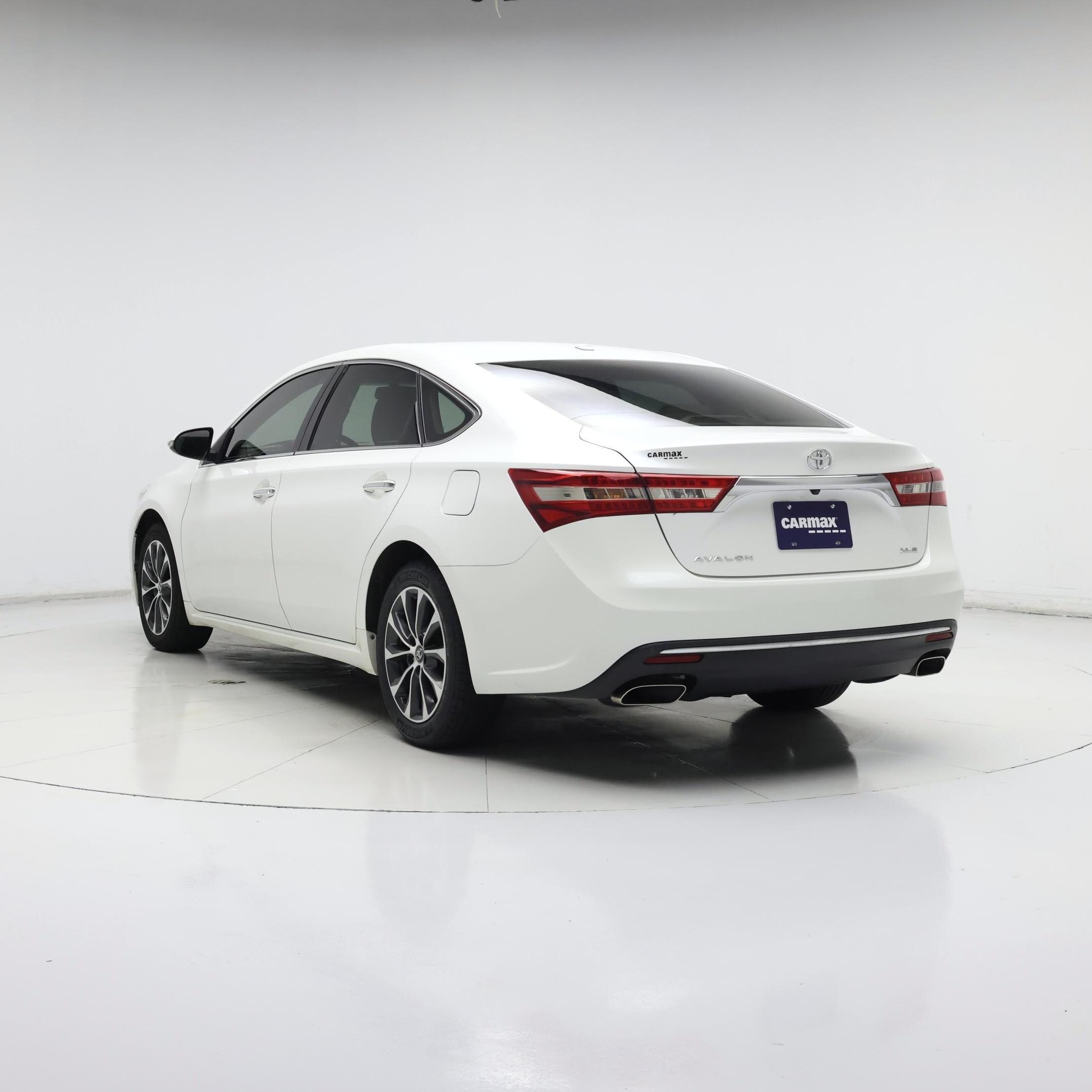 Thumbnail: 2016 Toyota Avalon - 2