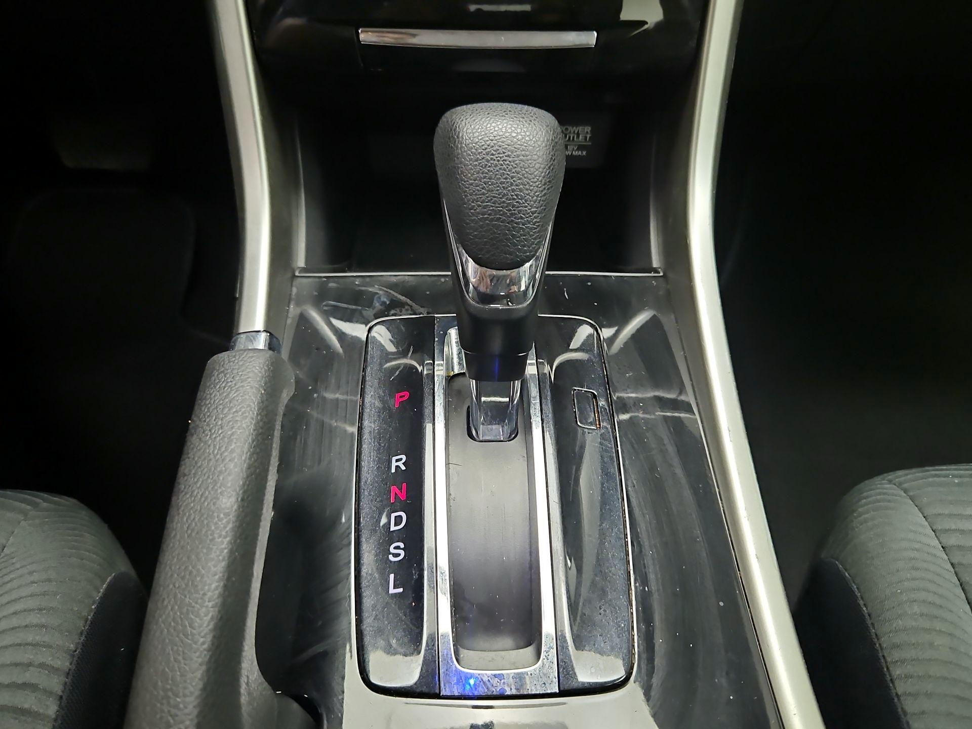 Thumbnail: 2017 Honda Accord - 17