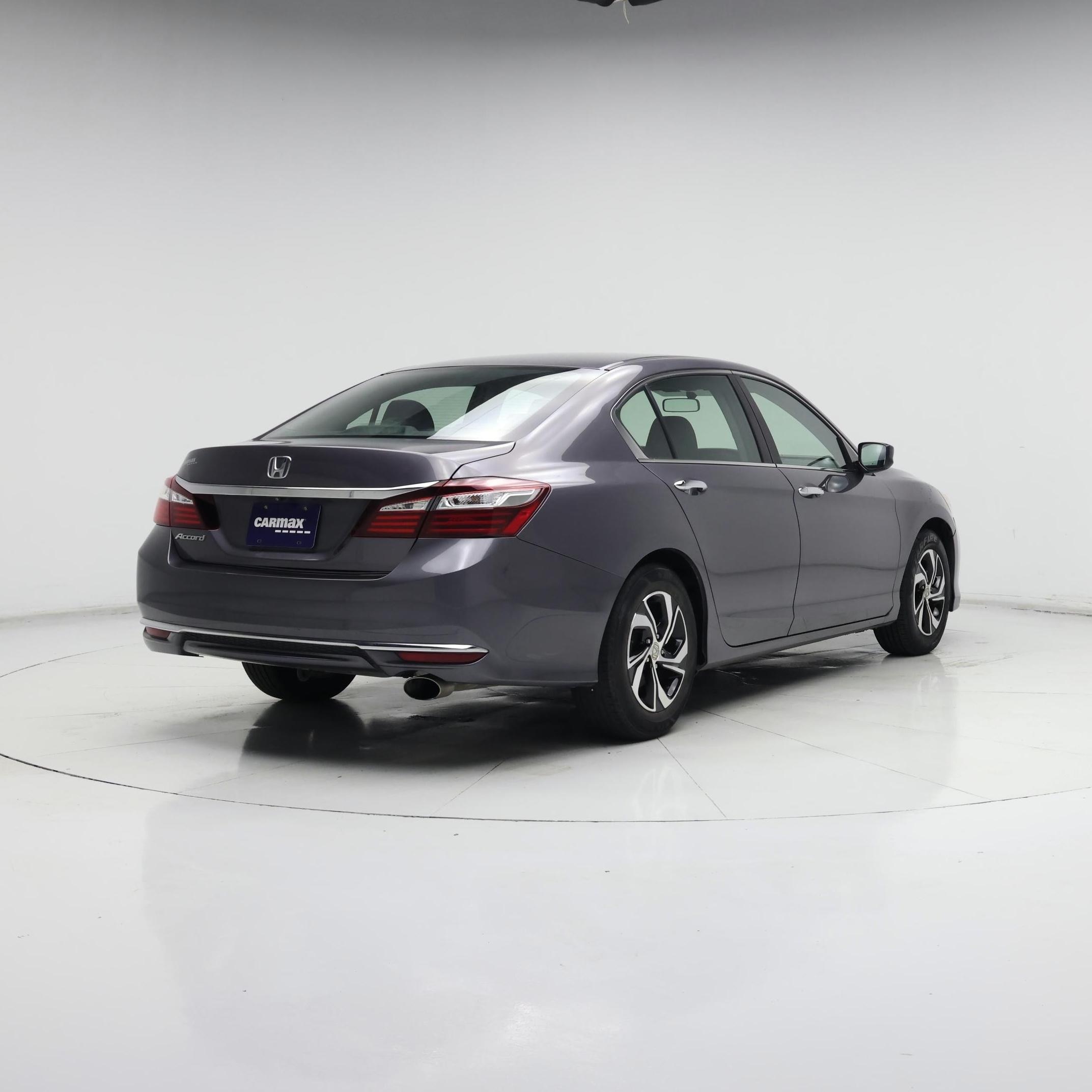 Thumbnail: 2017 Honda Accord - 8