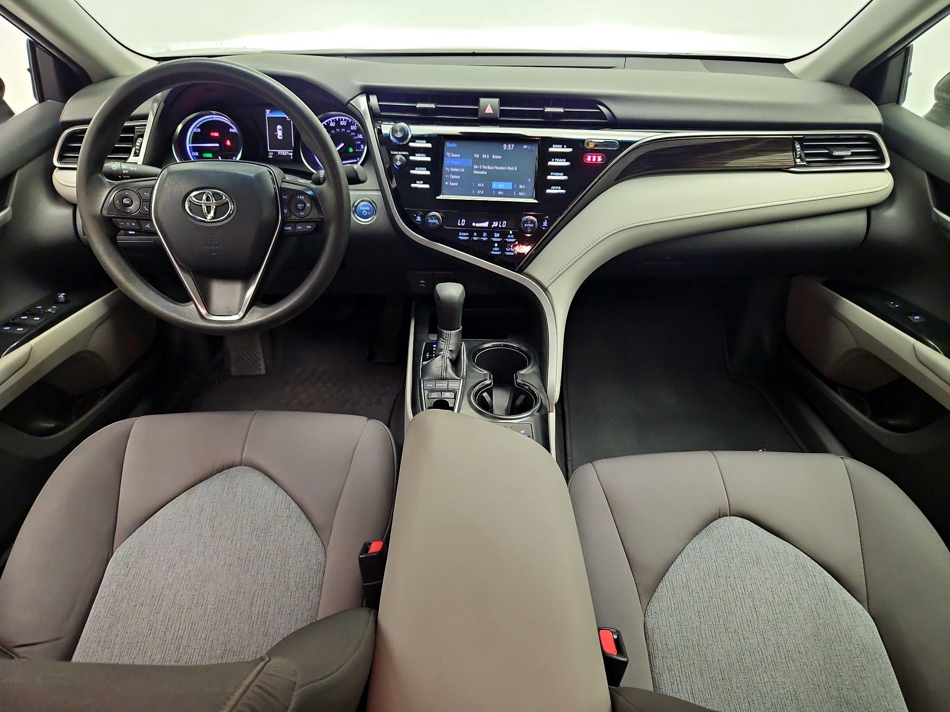 Thumbnail: 2019 Toyota Camry - 9