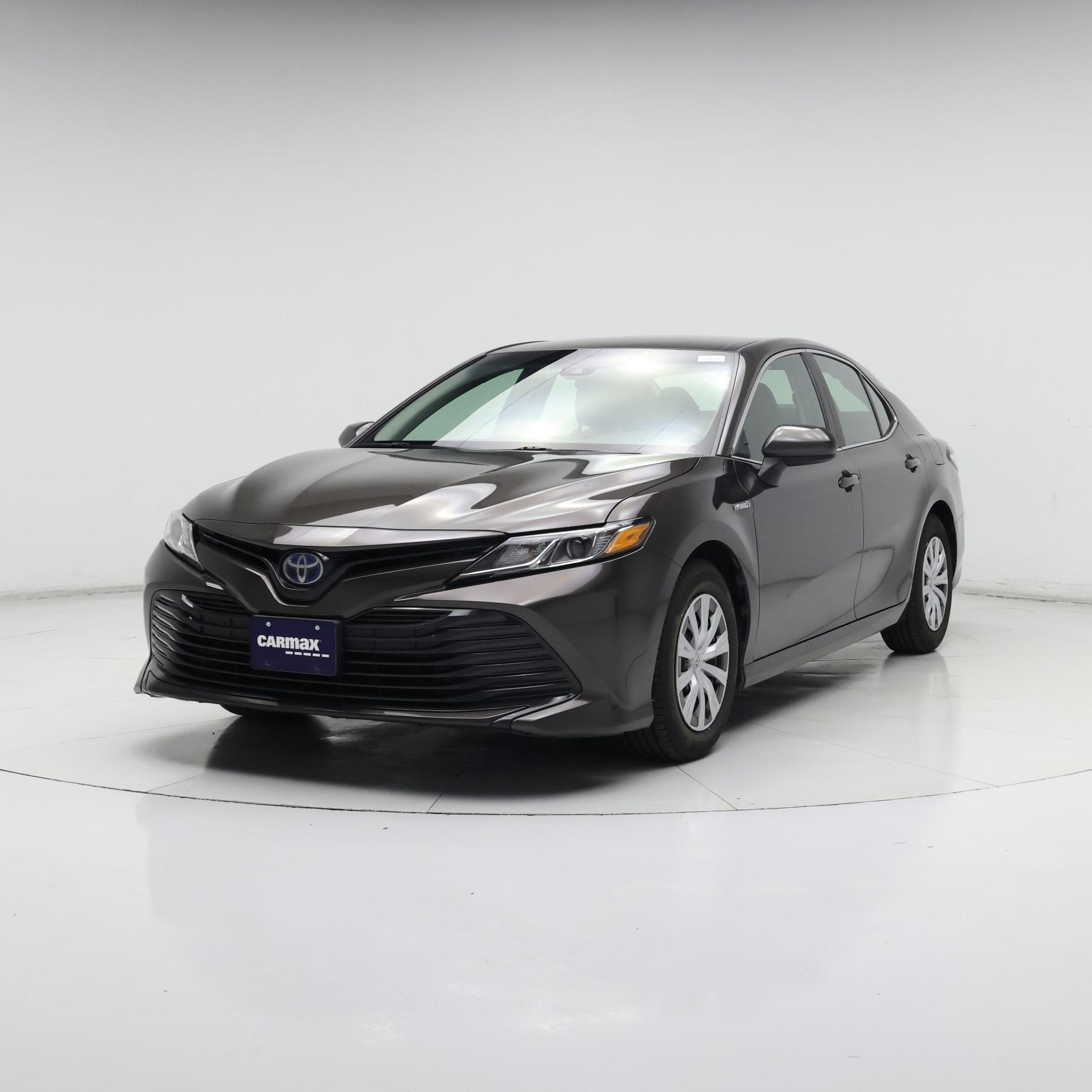 Thumbnail: 2019 Toyota Camry - 4