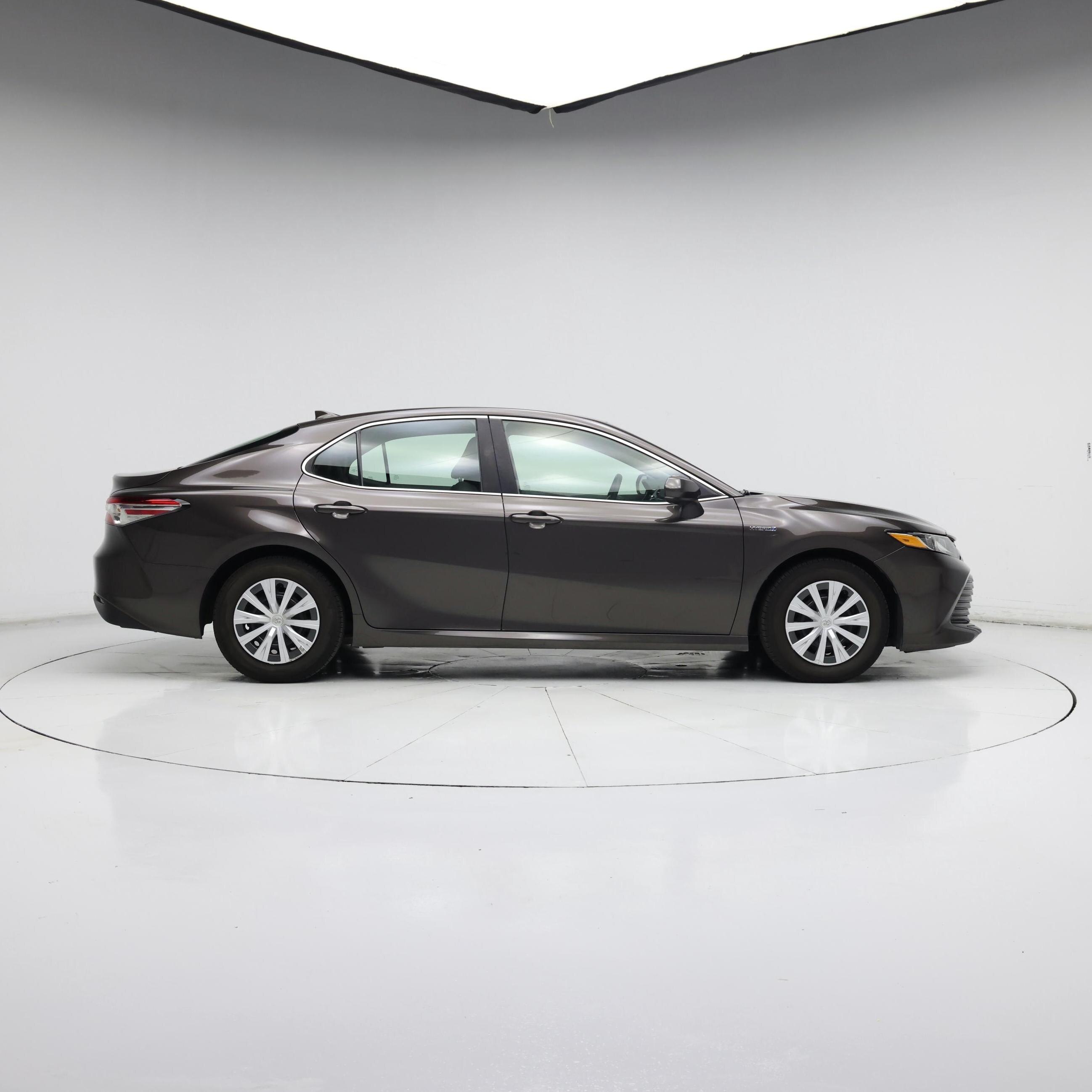 Thumbnail: 2019 Toyota Camry - 7