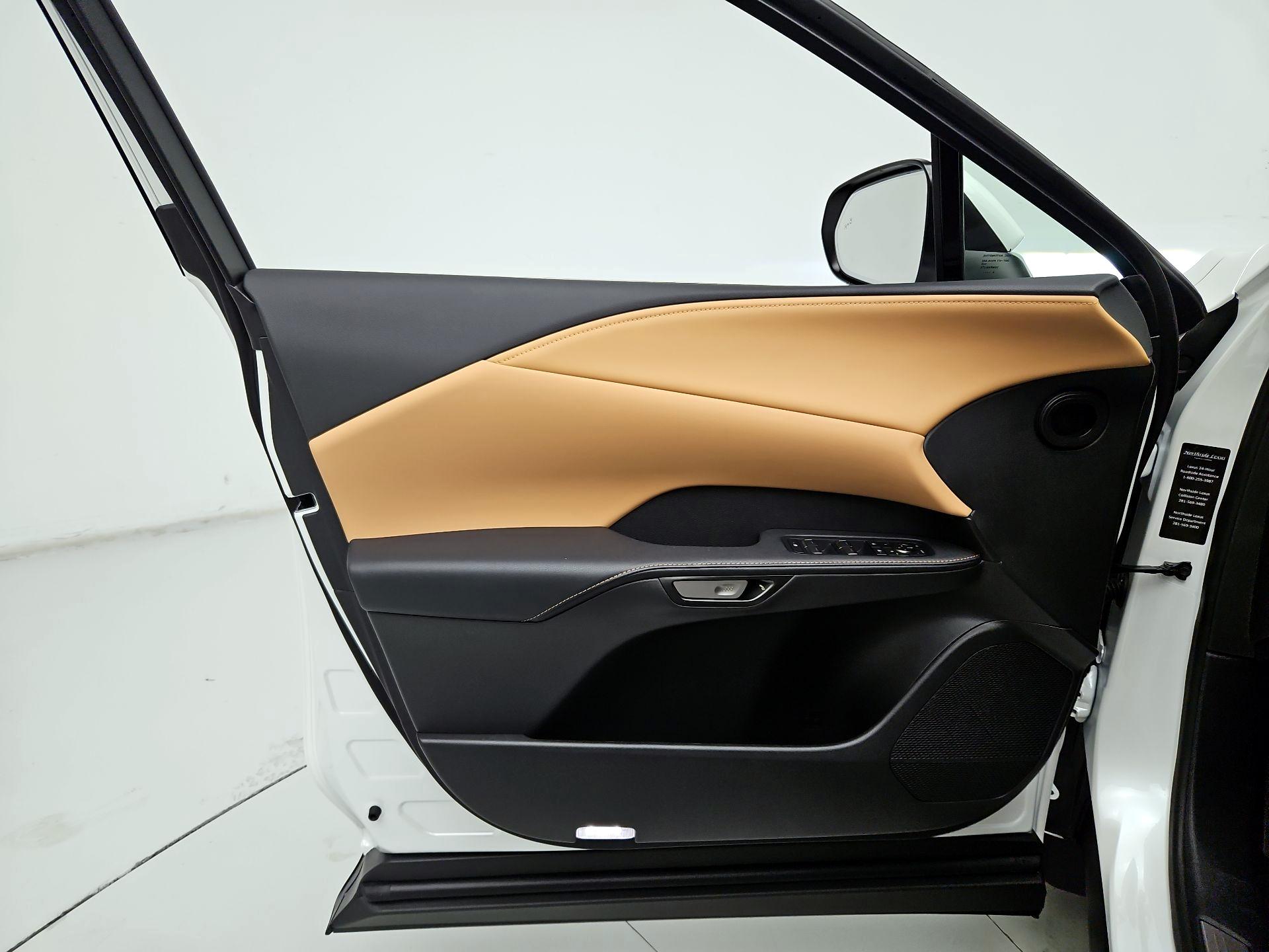 Thumbnail: 2025 Lexus RX - 12