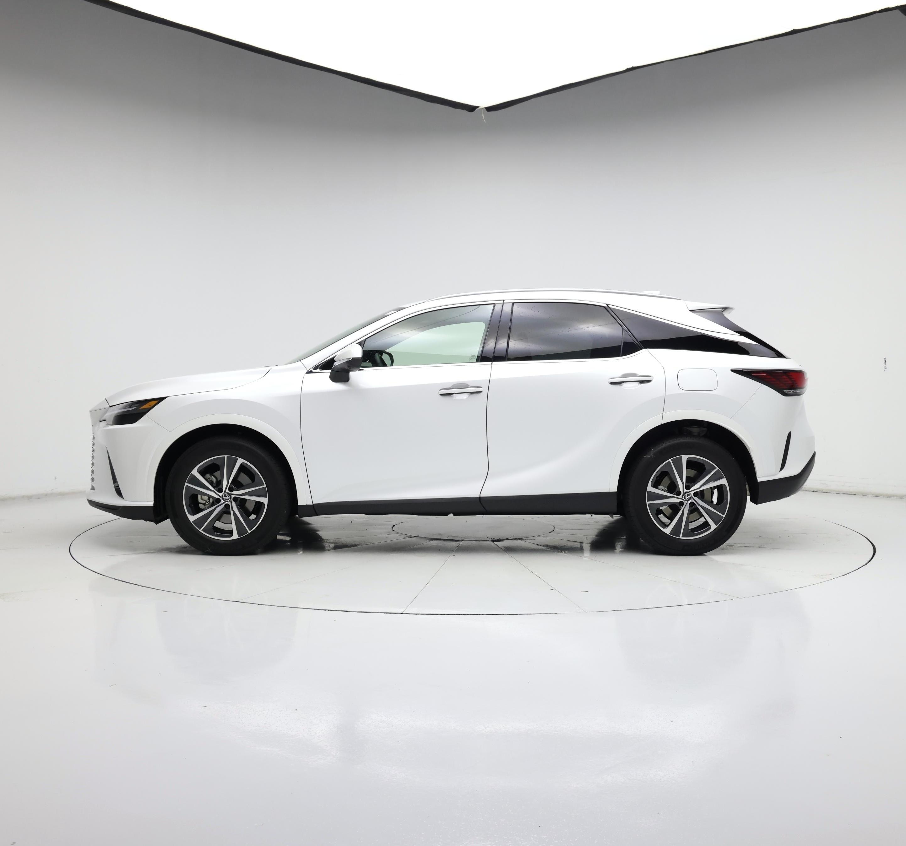 Thumbnail: 2025 Lexus RX - 3