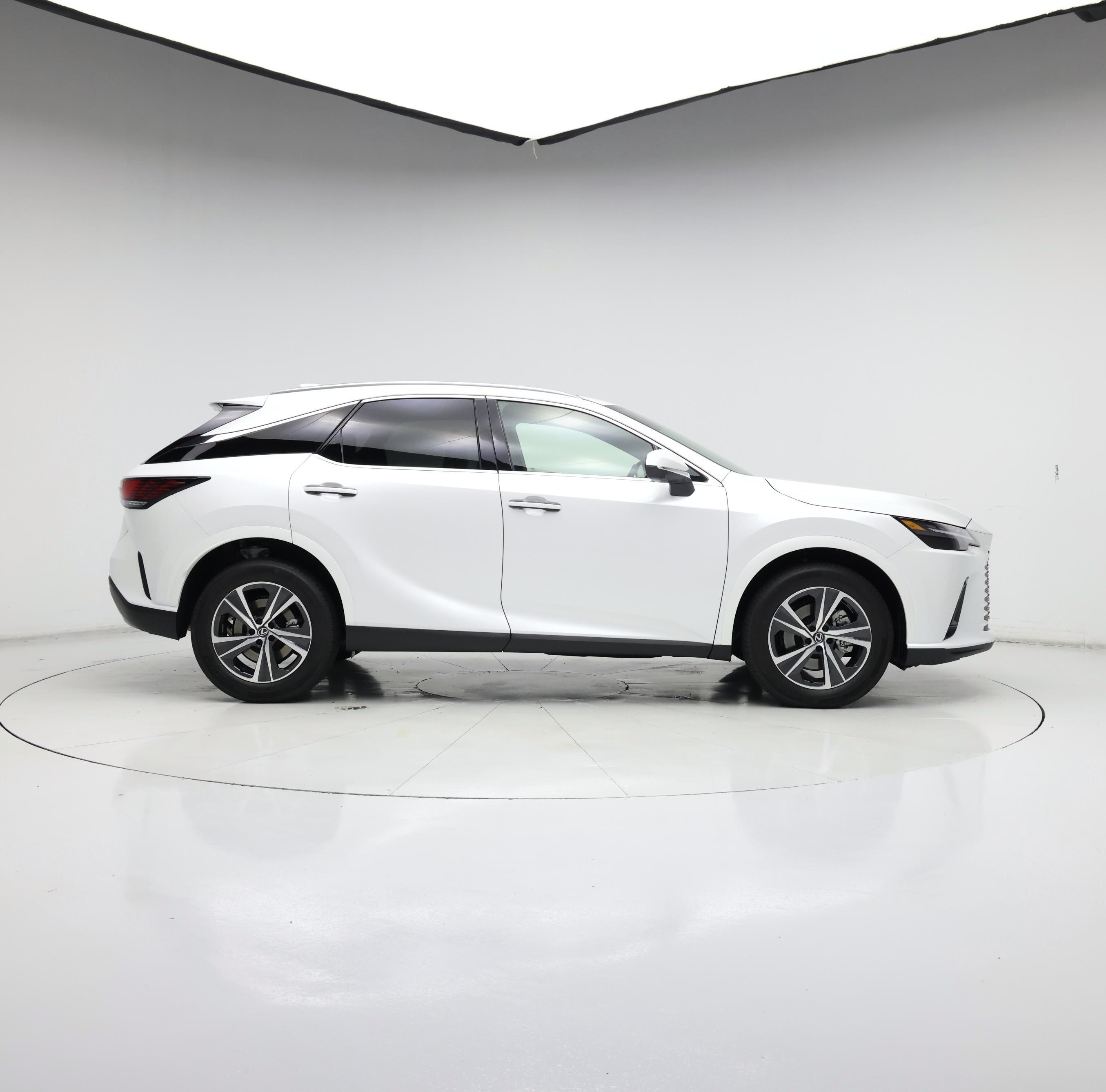 Thumbnail: 2025 Lexus RX - 7