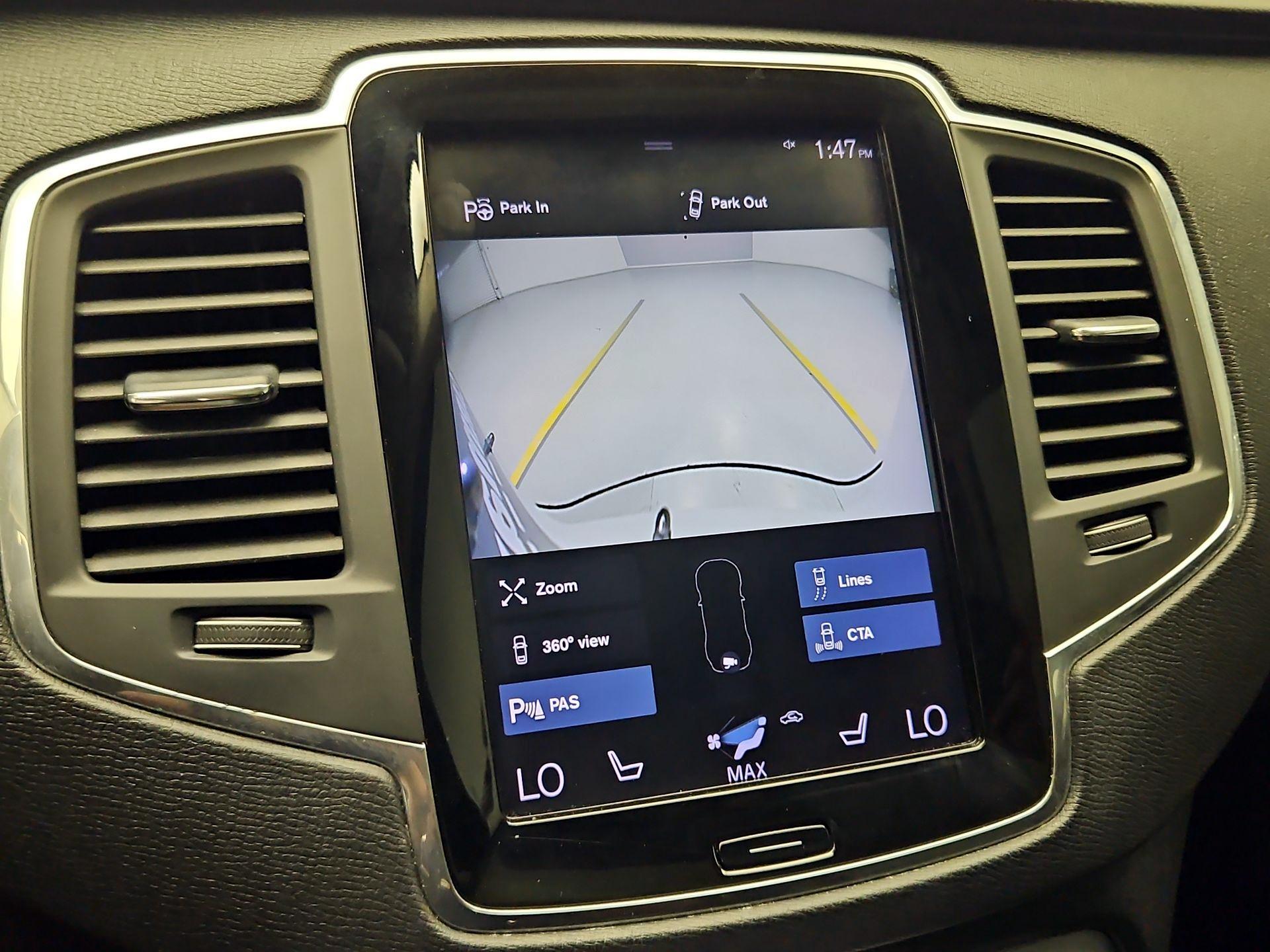 Thumbnail: 2018 Volvo XC90 - 14