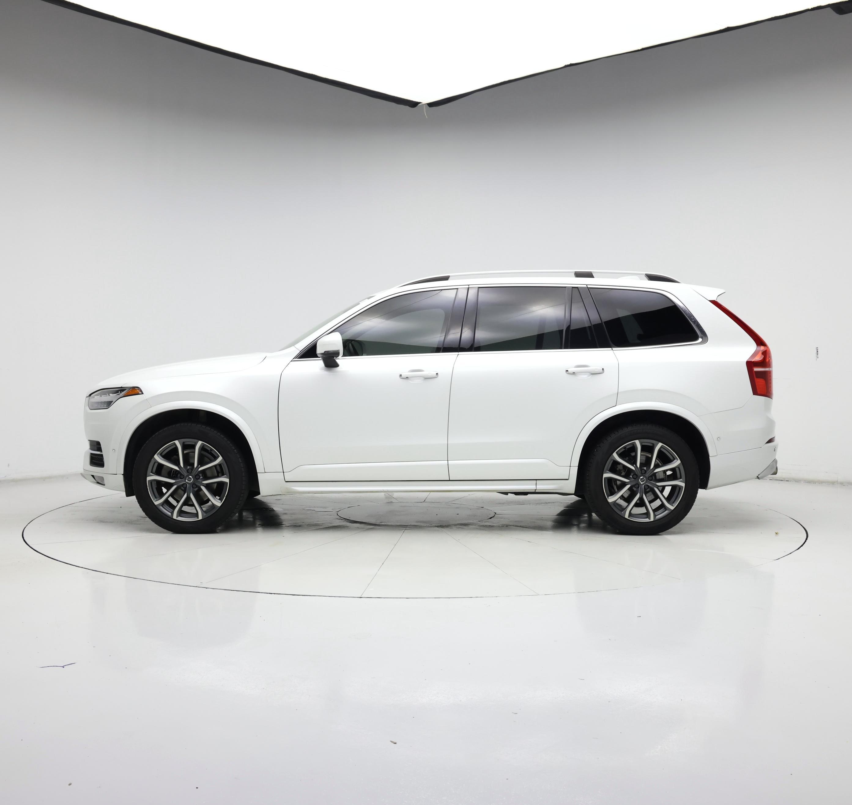 Thumbnail: 2018 Volvo XC90 - 3