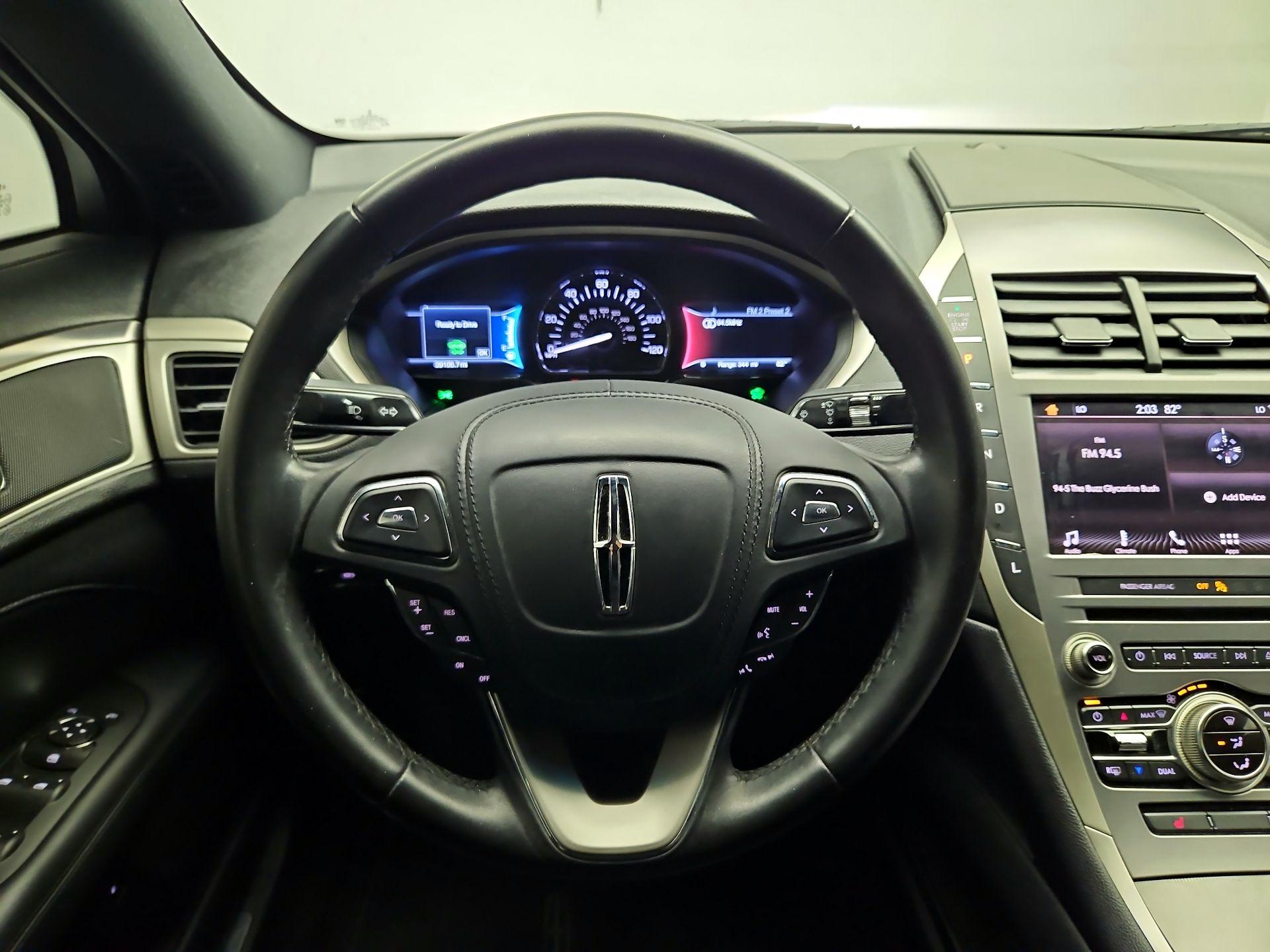 Thumbnail: 2018 Lincoln MKZ - 10