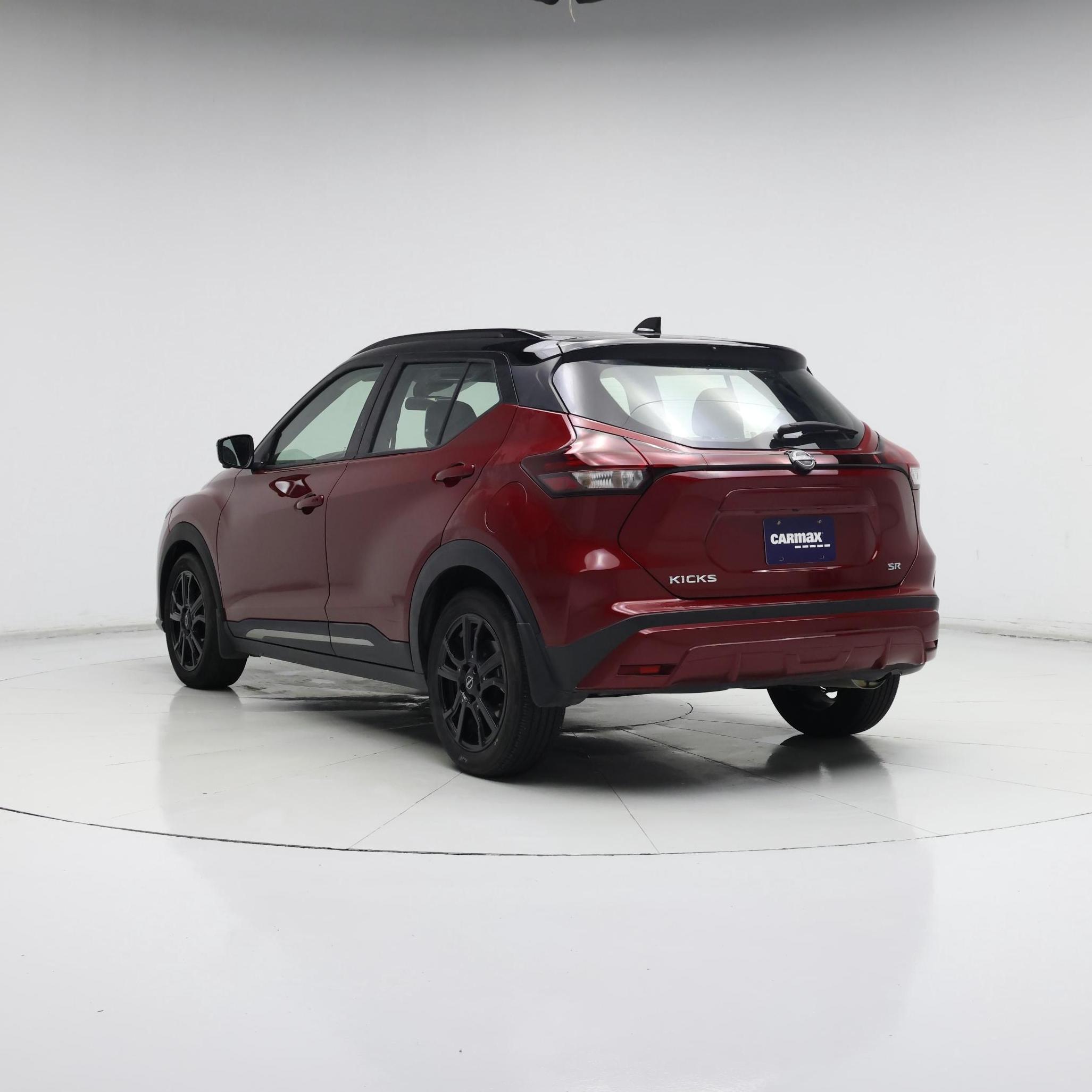 Thumbnail: 2023 Nissan Kicks - 2