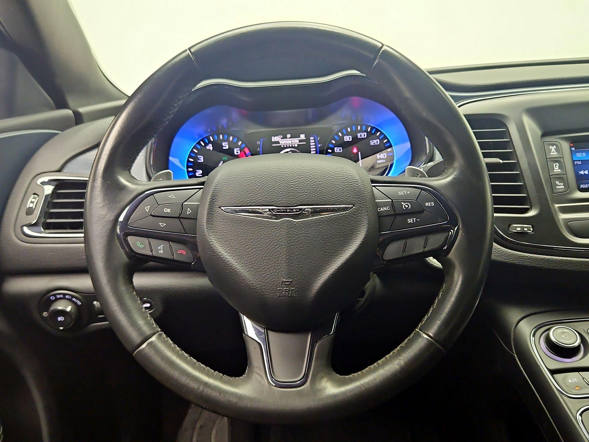 Thumbnail: 2015 Chrysler 200 - 10