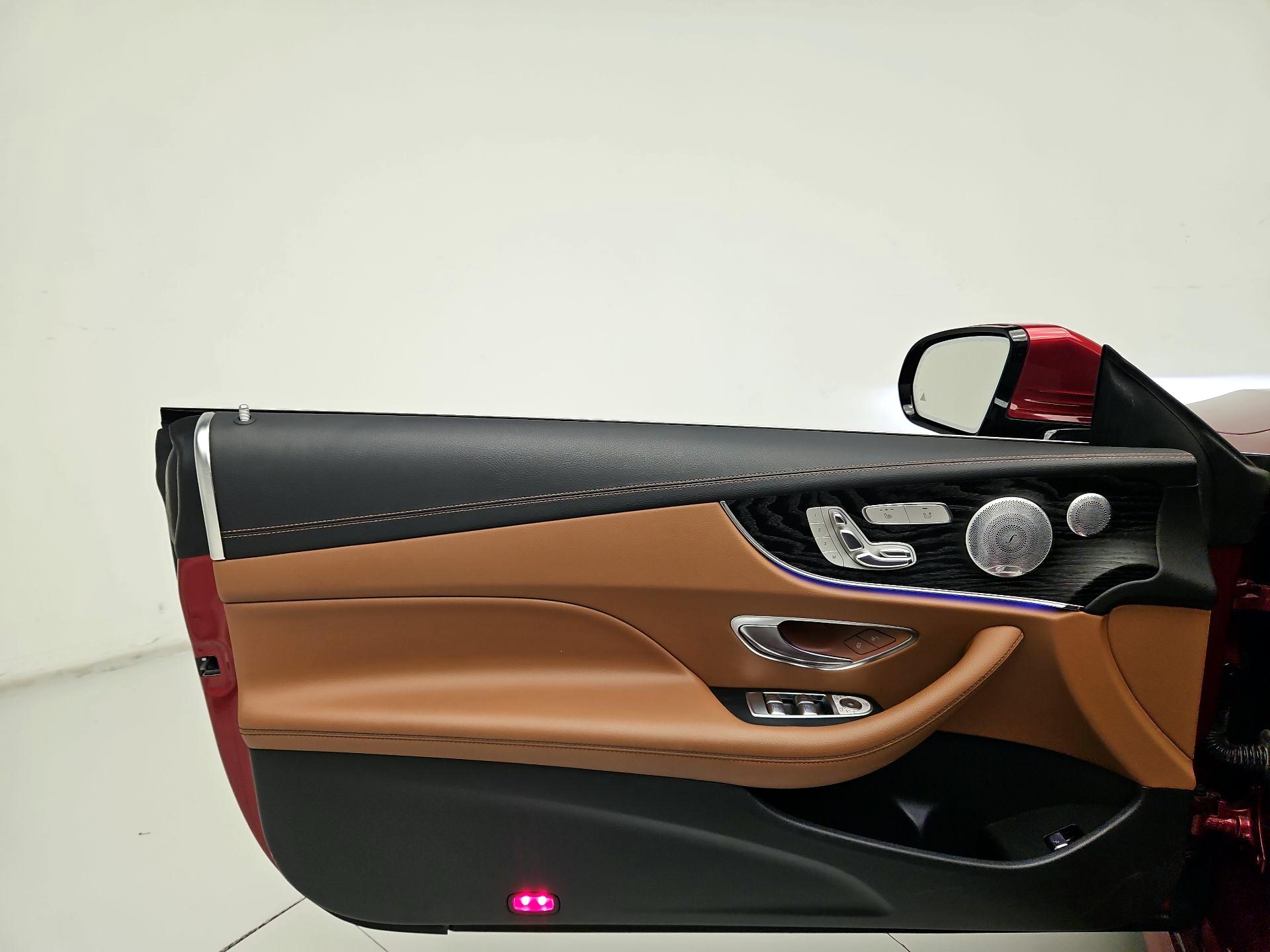 Thumbnail: 2018 Mercedes-Benz E-Class - 12