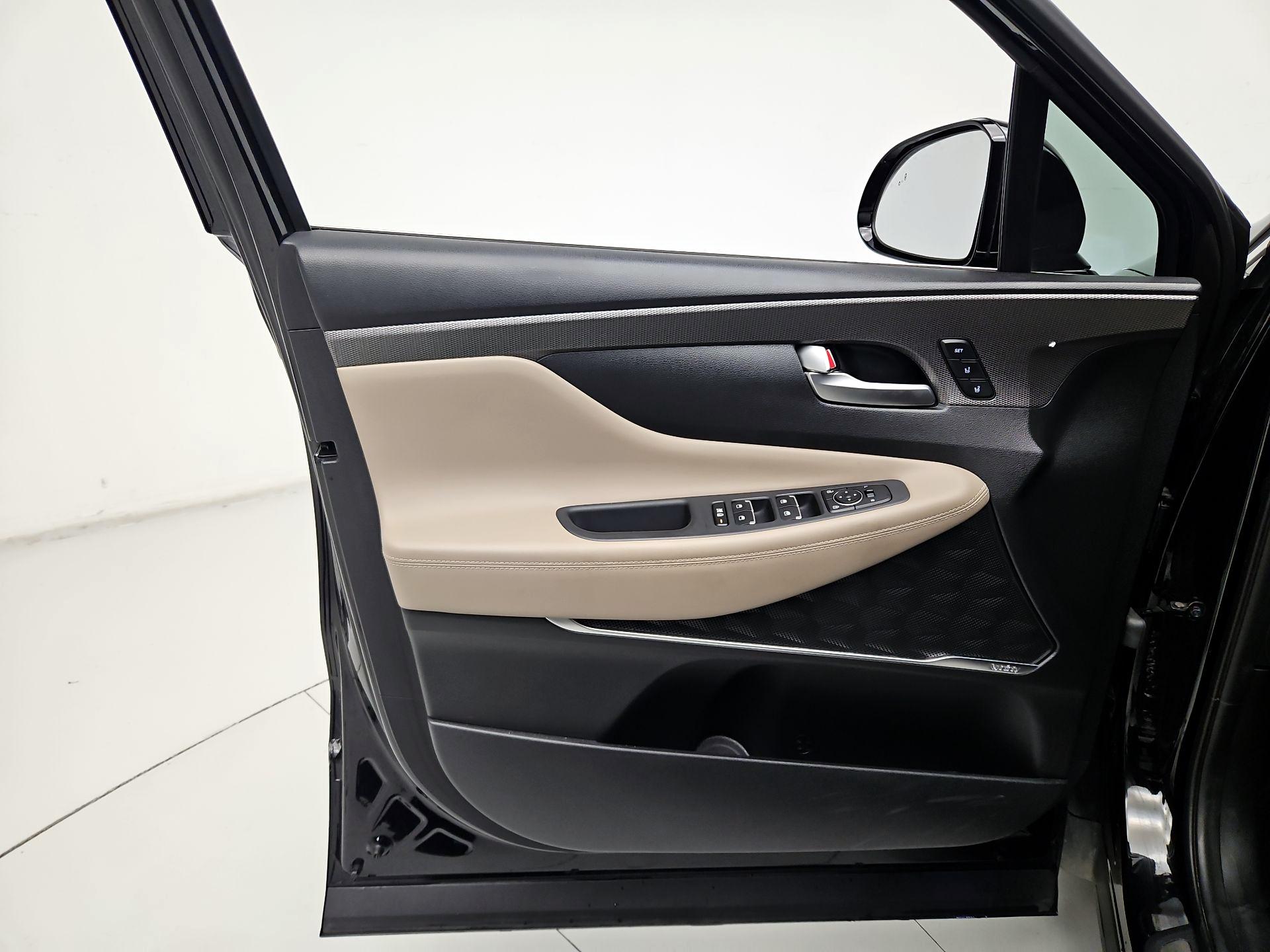 Thumbnail: 2020 Hyundai Santa Fe - 12