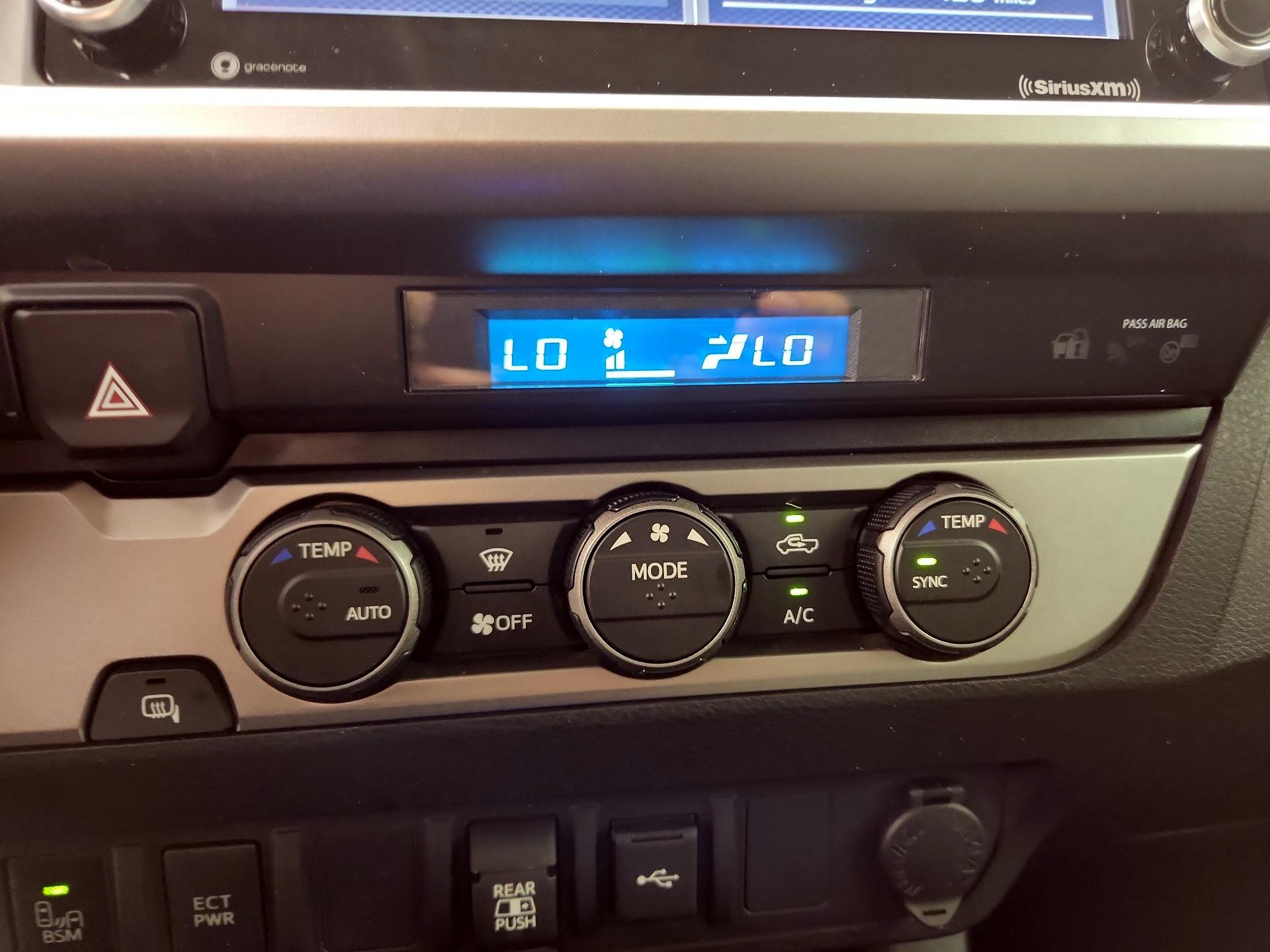 Thumbnail: 2021 Toyota Tacoma - 16
