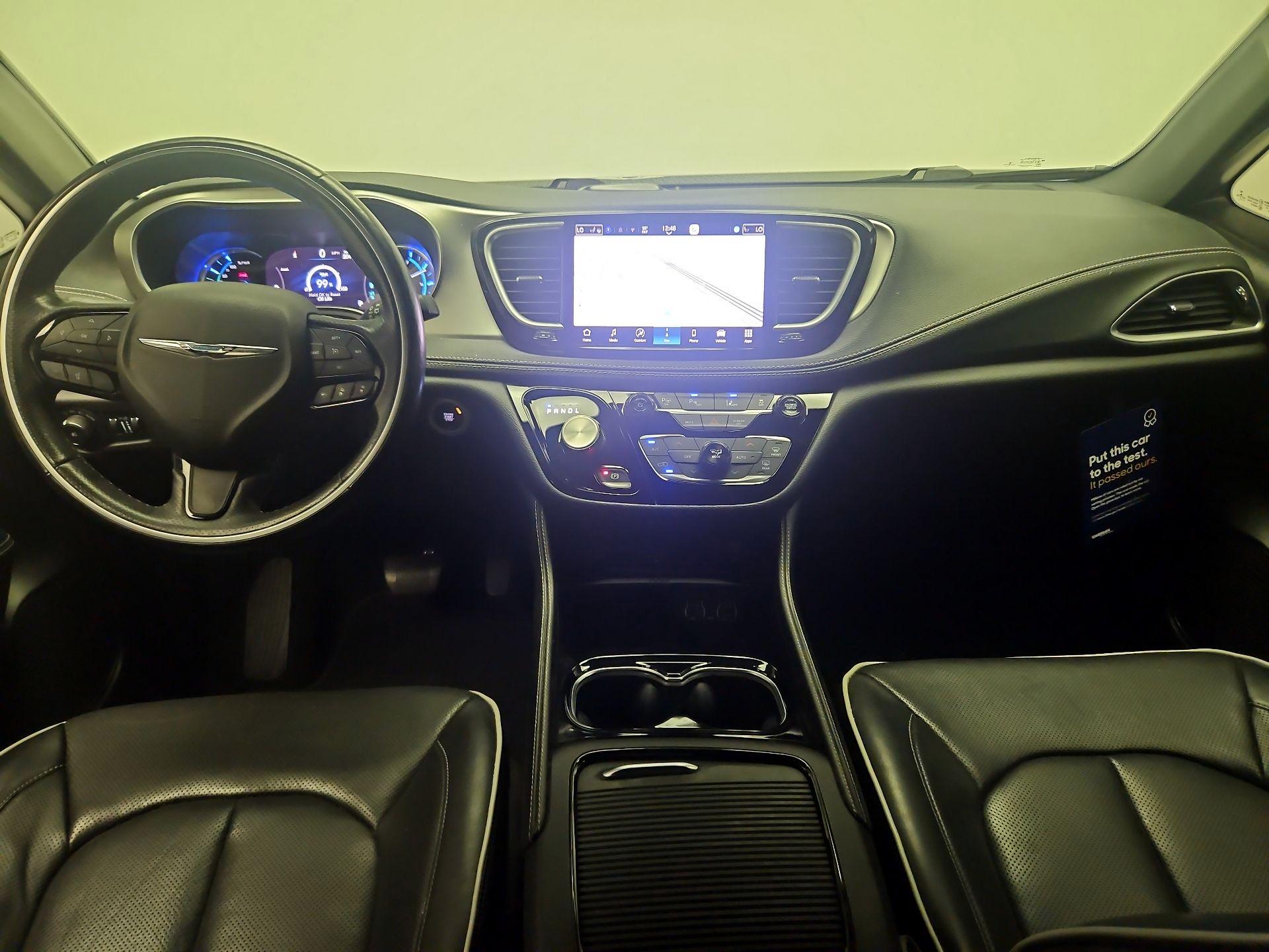 Thumbnail: 2021 Chrysler Pacifica - 9
