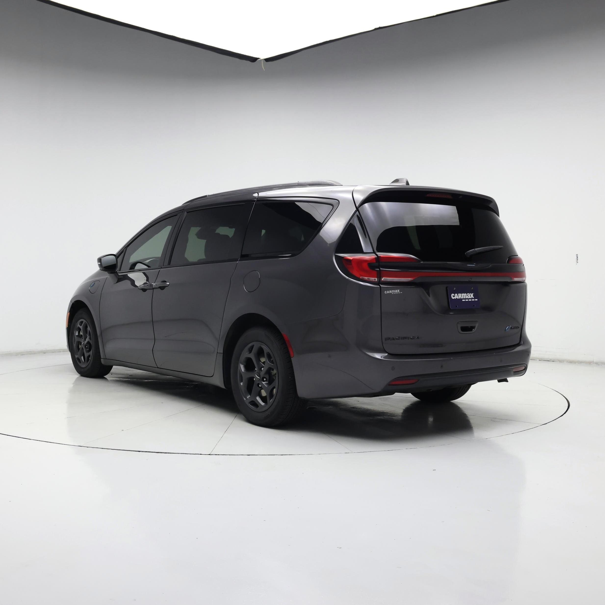 Thumbnail: 2021 Chrysler Pacifica - 2