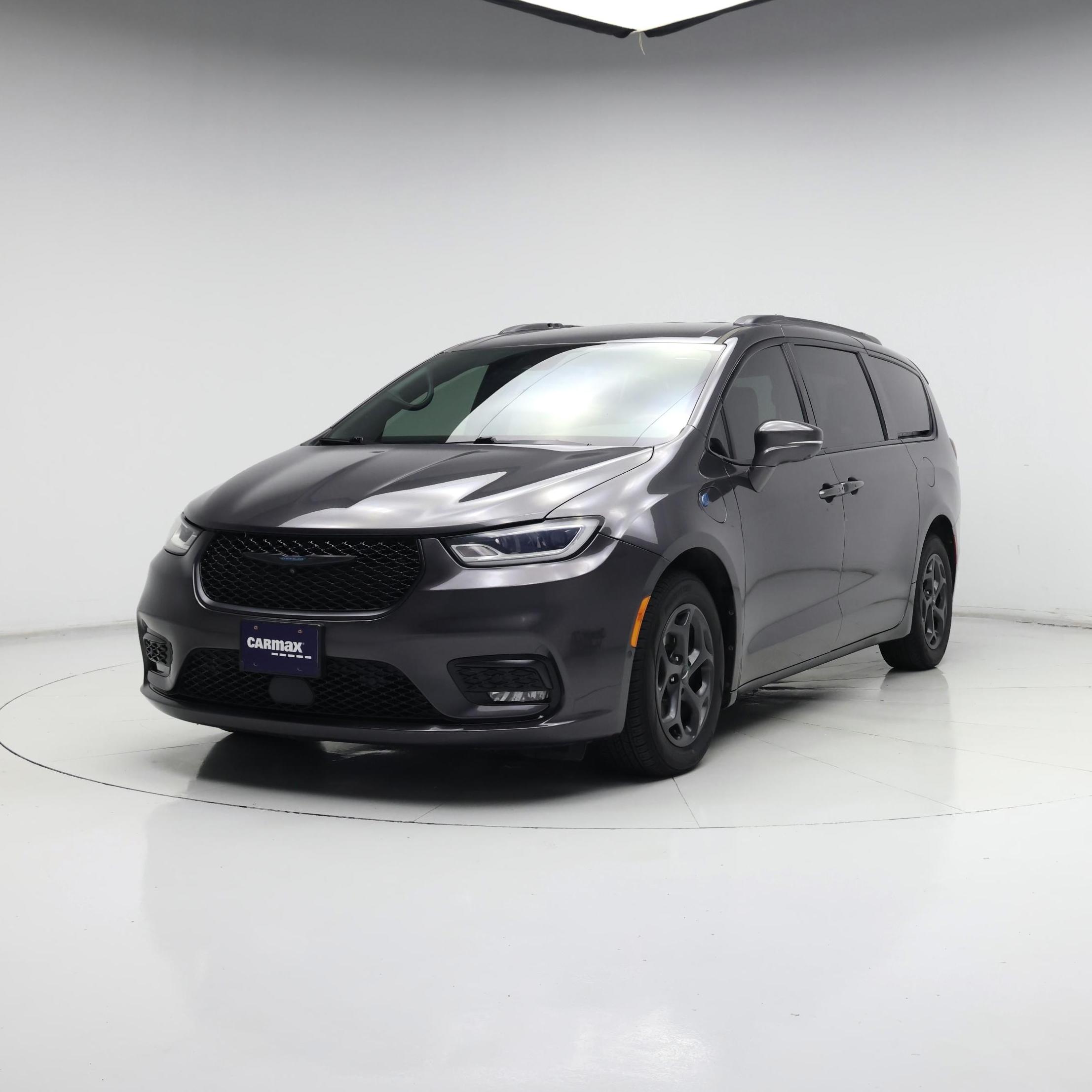 Thumbnail: 2021 Chrysler Pacifica - 4