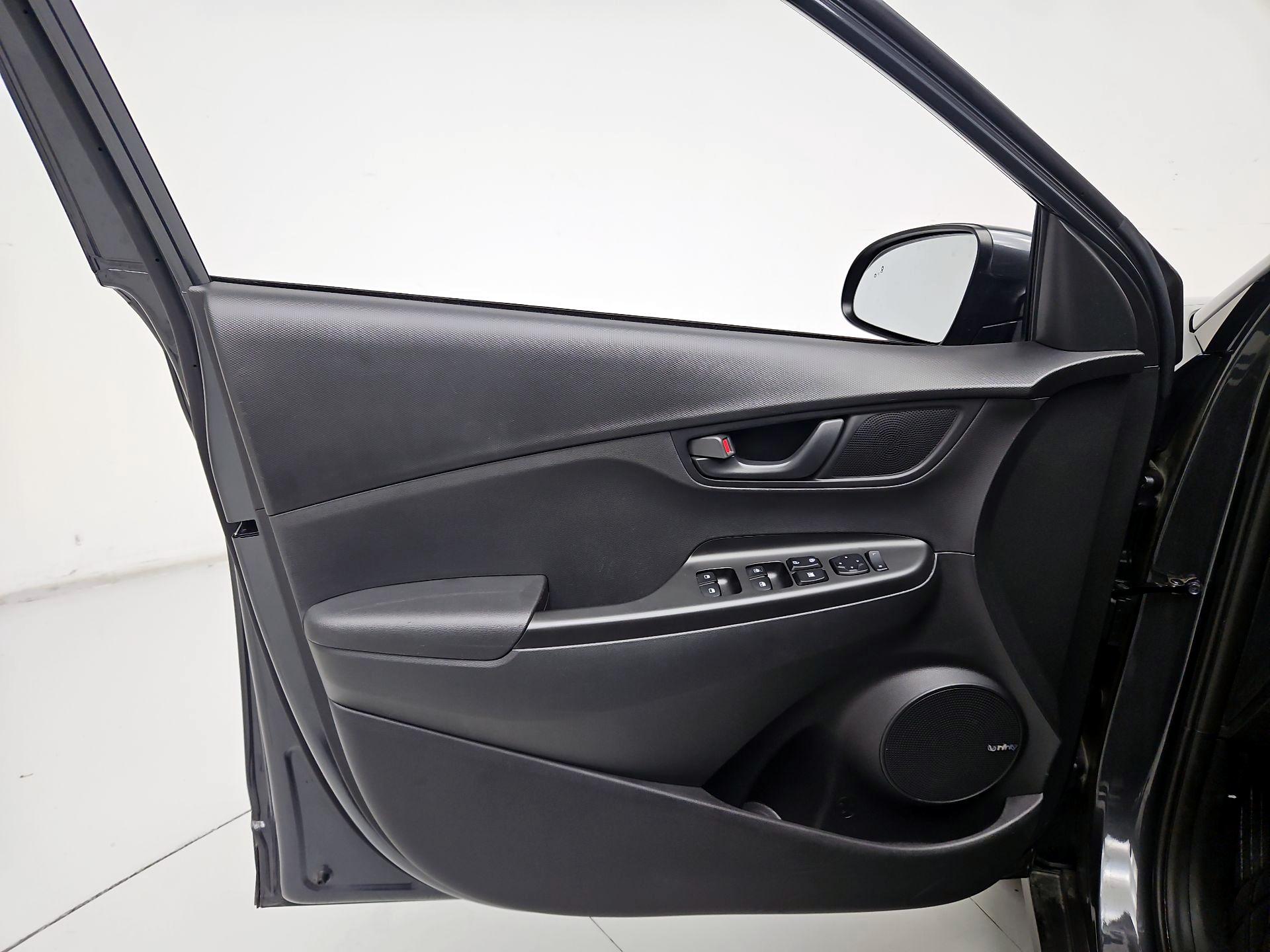 Thumbnail: 2020 Hyundai Kona - 12
