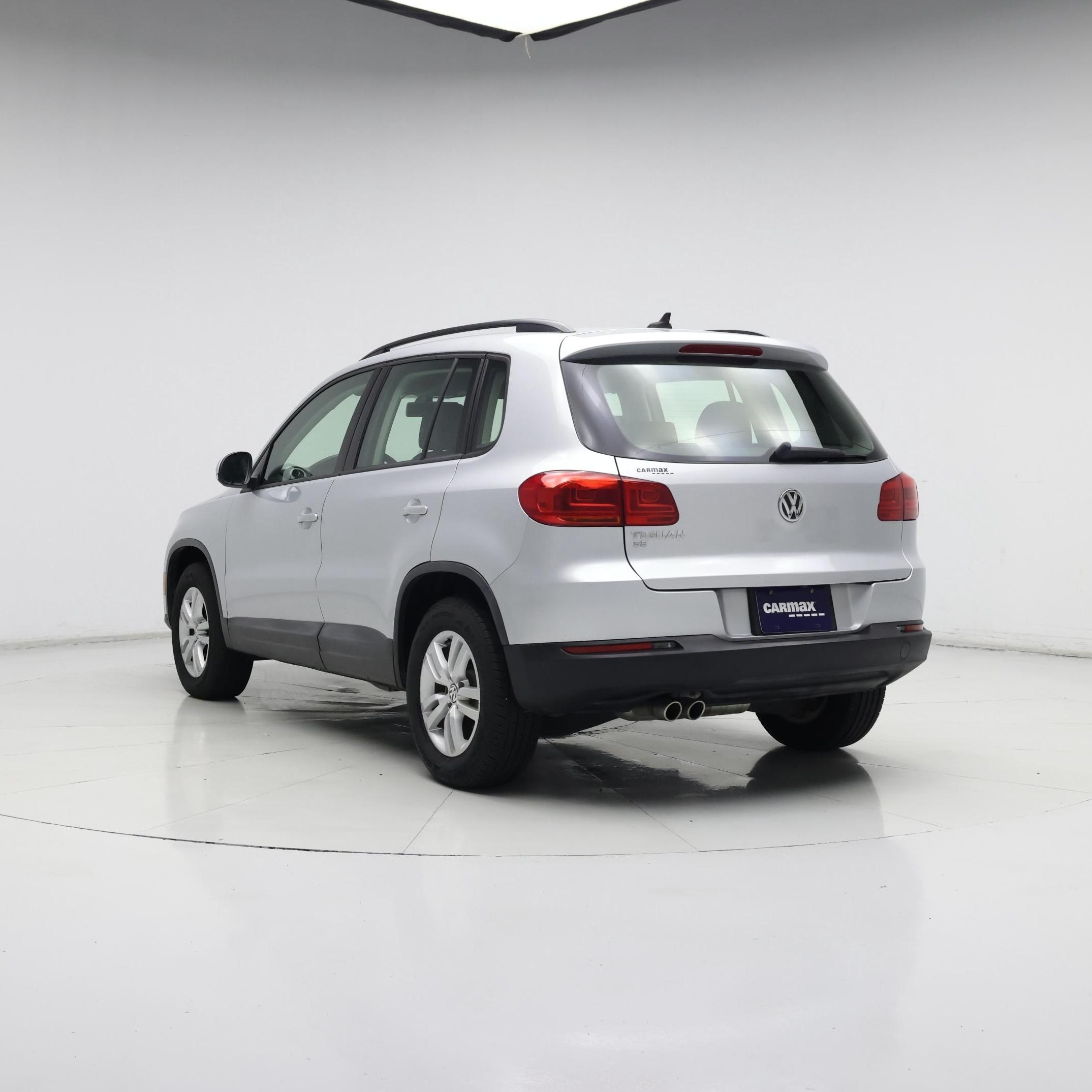 Thumbnail: 2017 Volkswagen Tiguan - 2