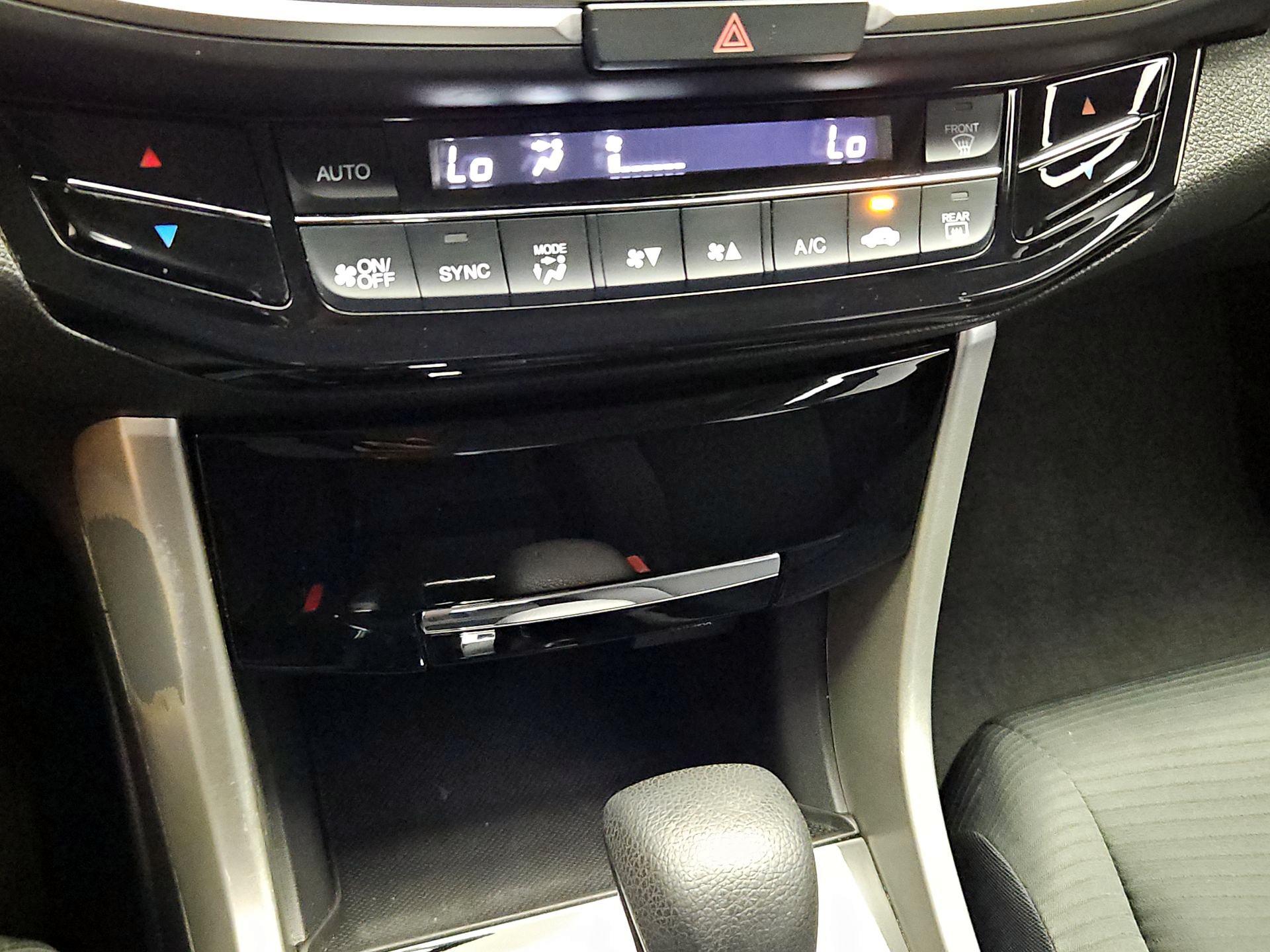 Thumbnail: 2017 Honda Accord - 16