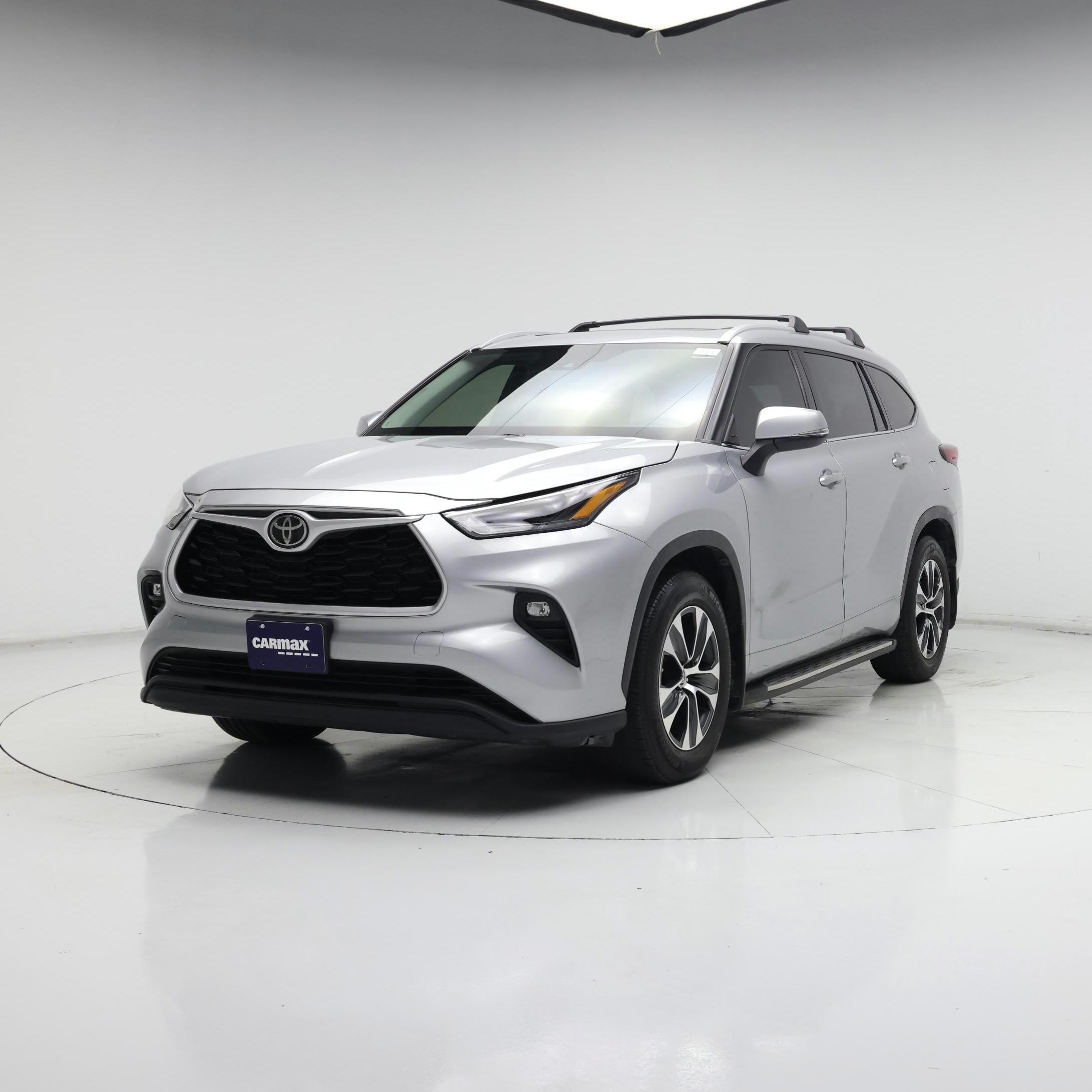 Thumbnail: 2022 Toyota Highlander - 4