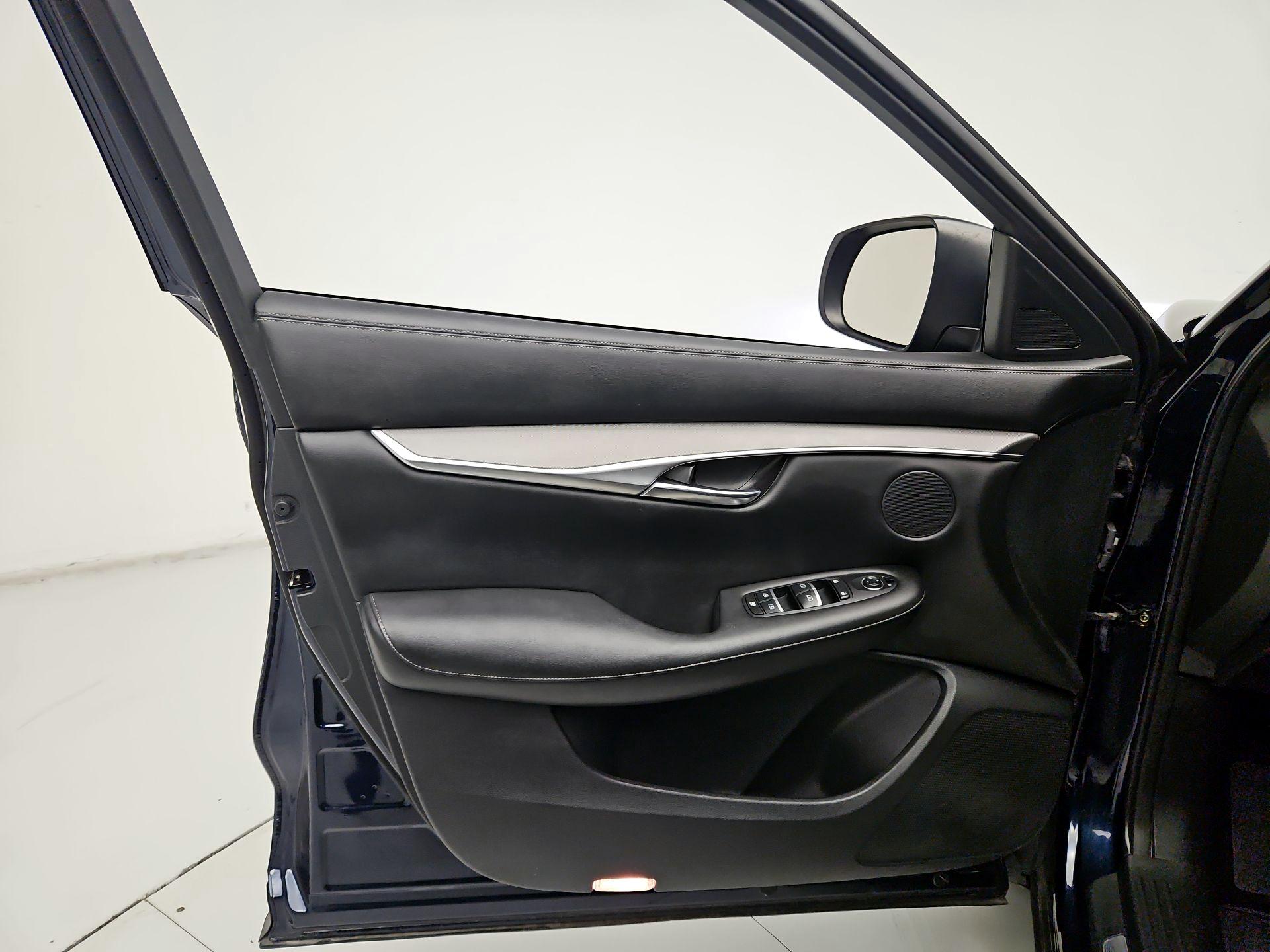 Thumbnail: 2019 INFINITI QX50 - 12