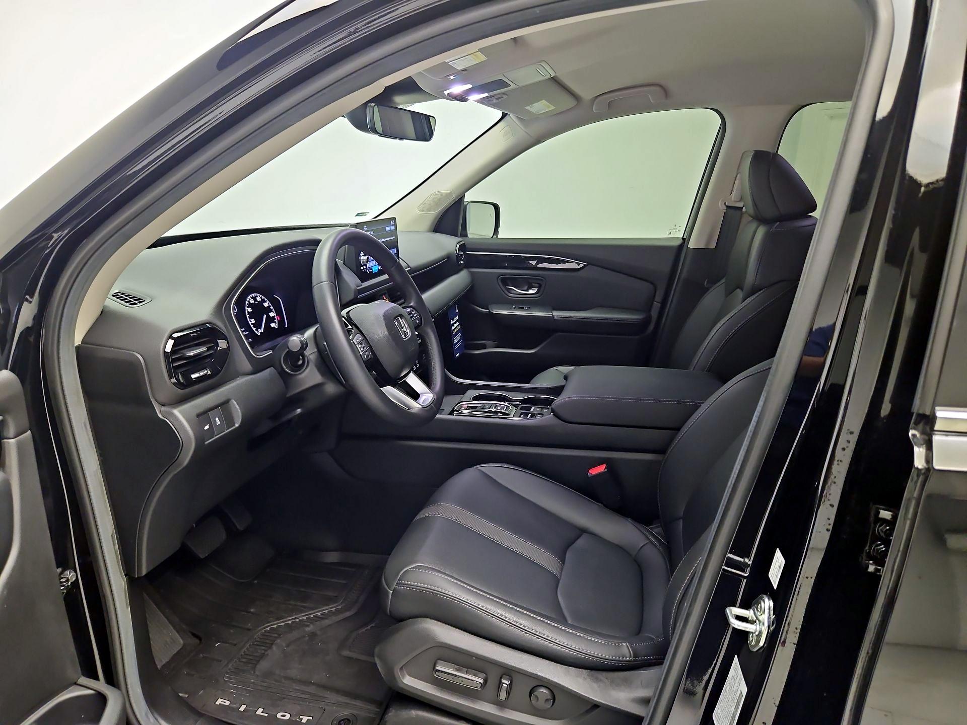 Thumbnail: 2025 Honda Pilot - 11