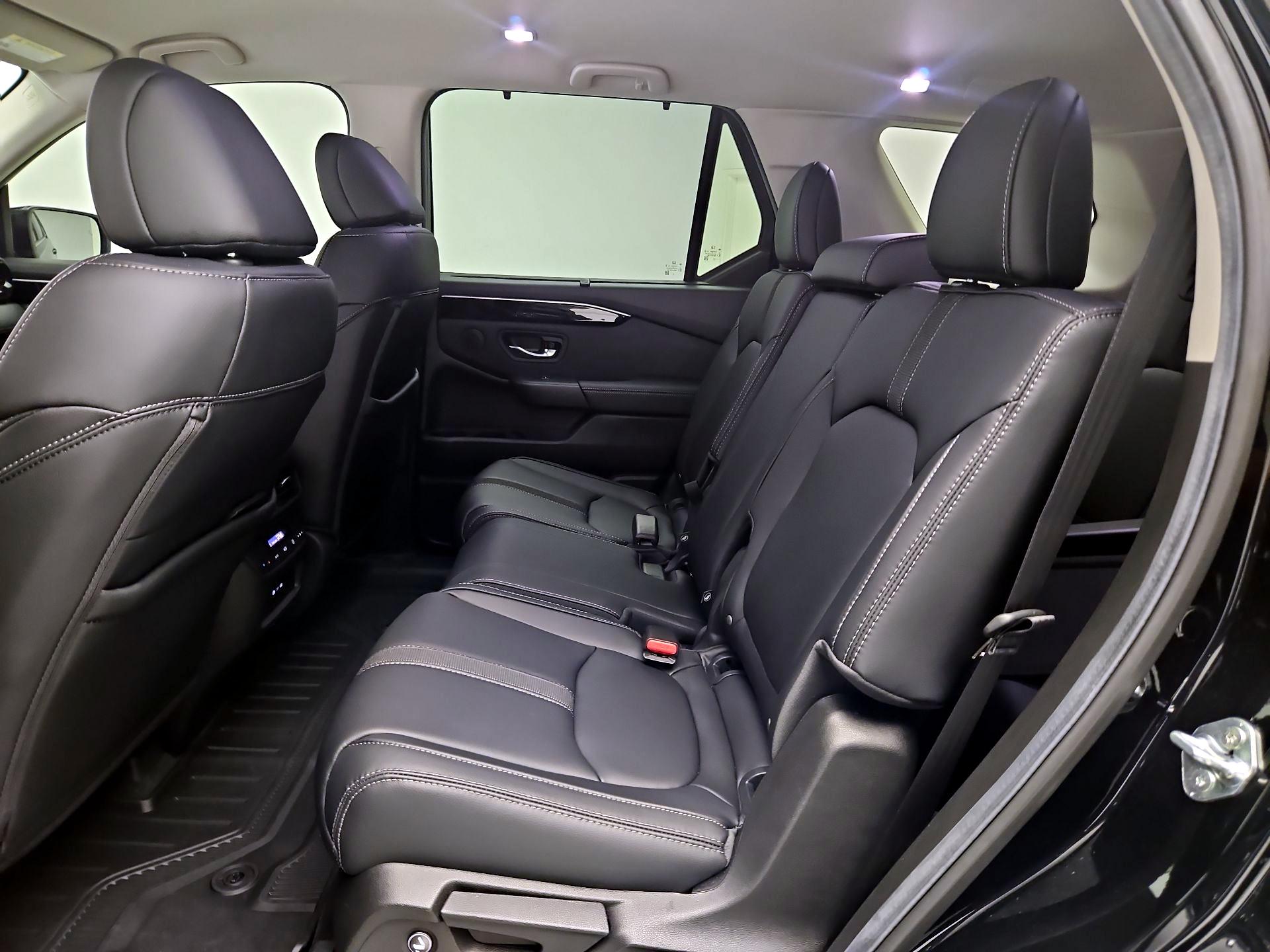 Thumbnail: 2025 Honda Pilot - 19