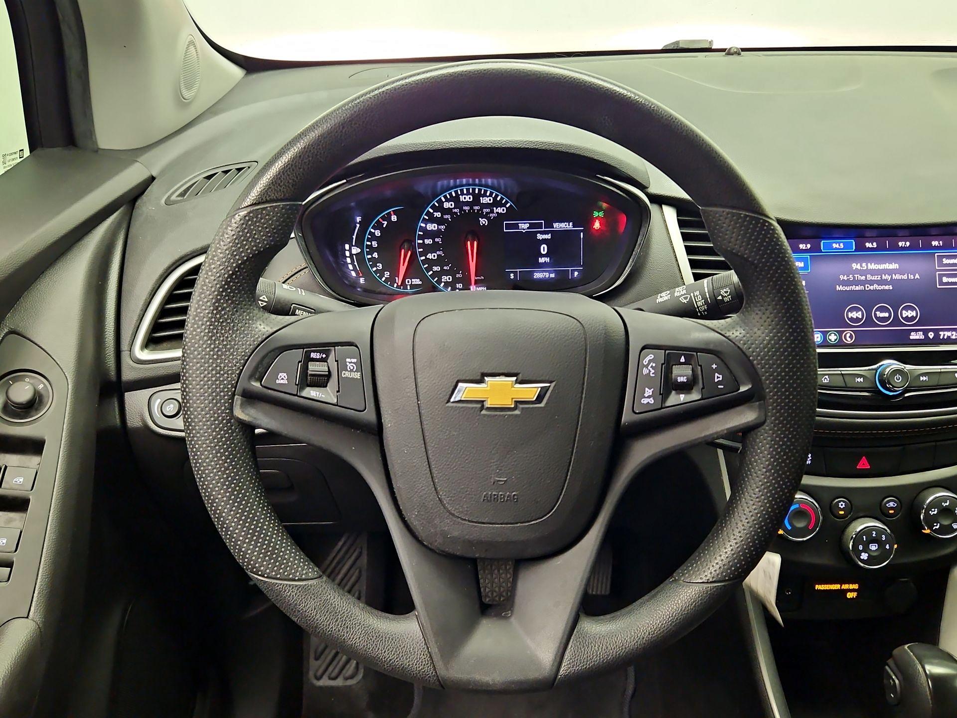Thumbnail: 2020 Chevrolet Trax - 10