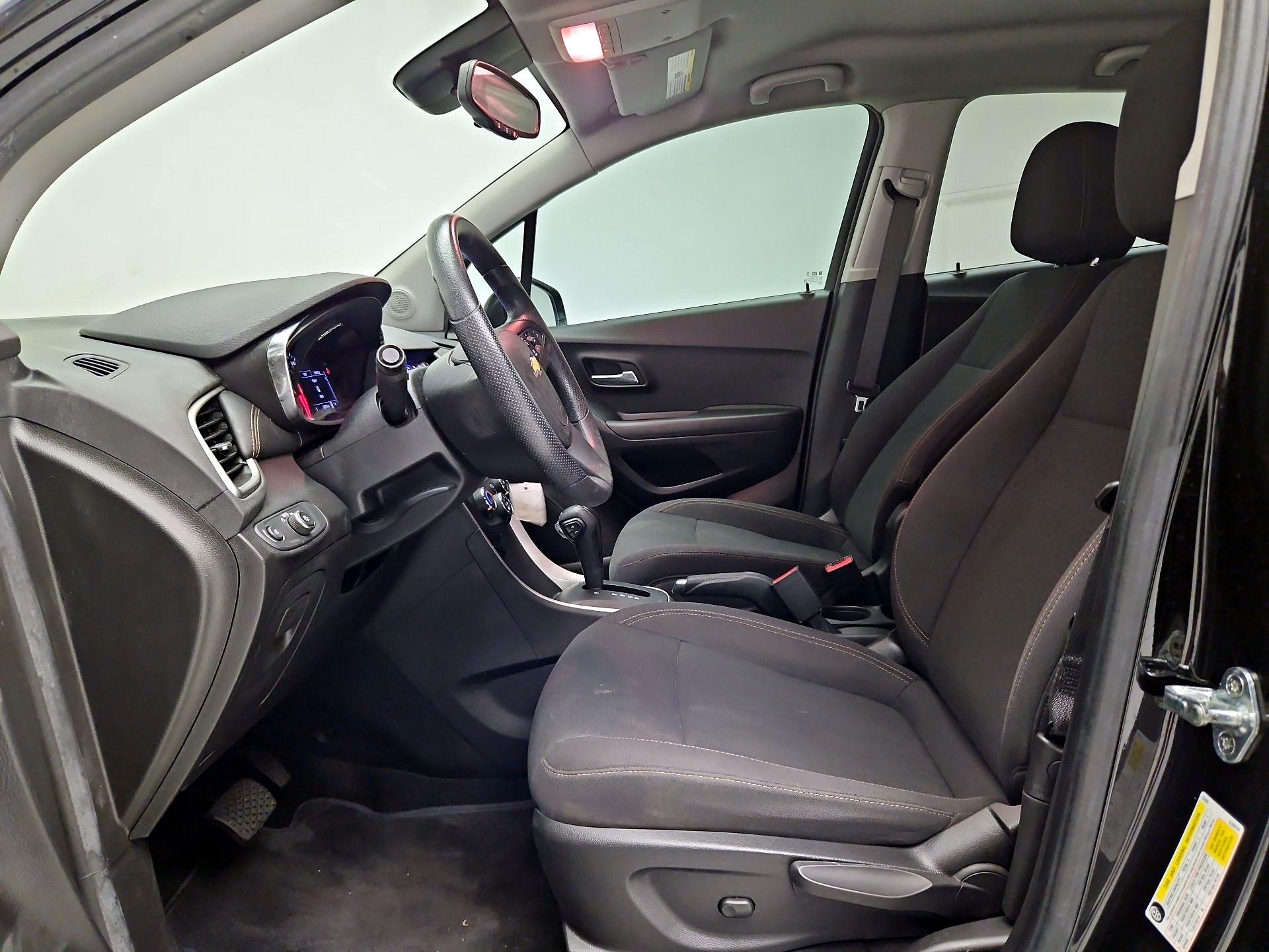 Thumbnail: 2020 Chevrolet Trax - 11