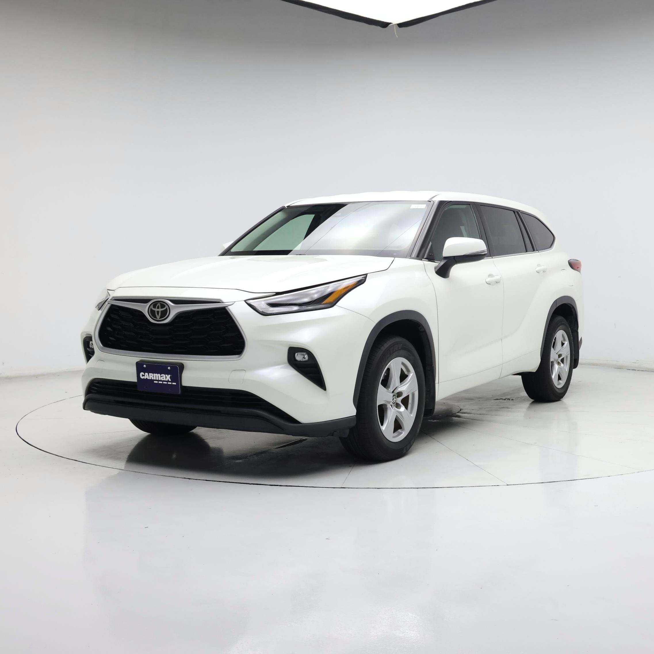 Thumbnail: 2021 Toyota Highlander - 4