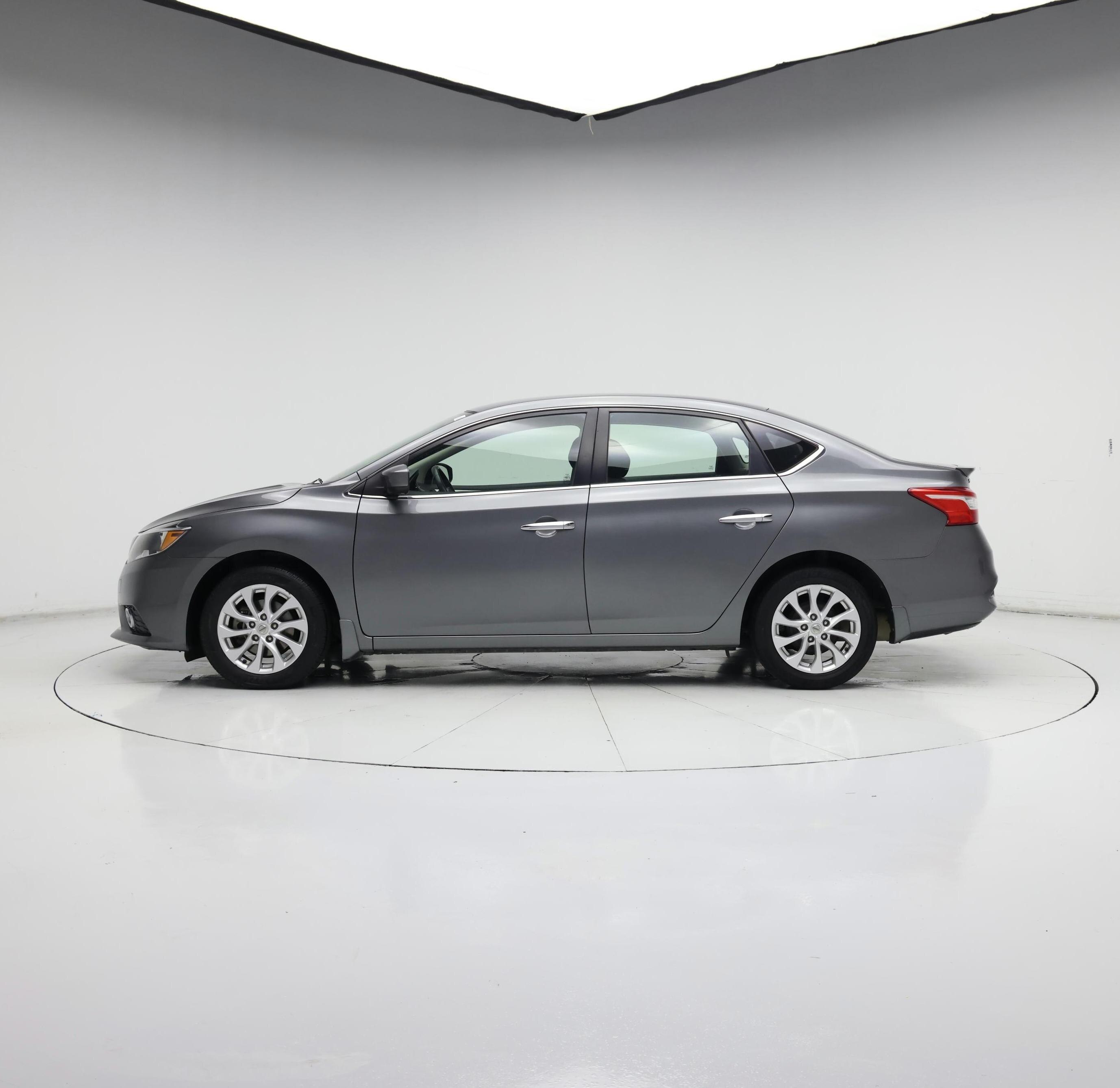 Thumbnail: 2019 Nissan Sentra - 3