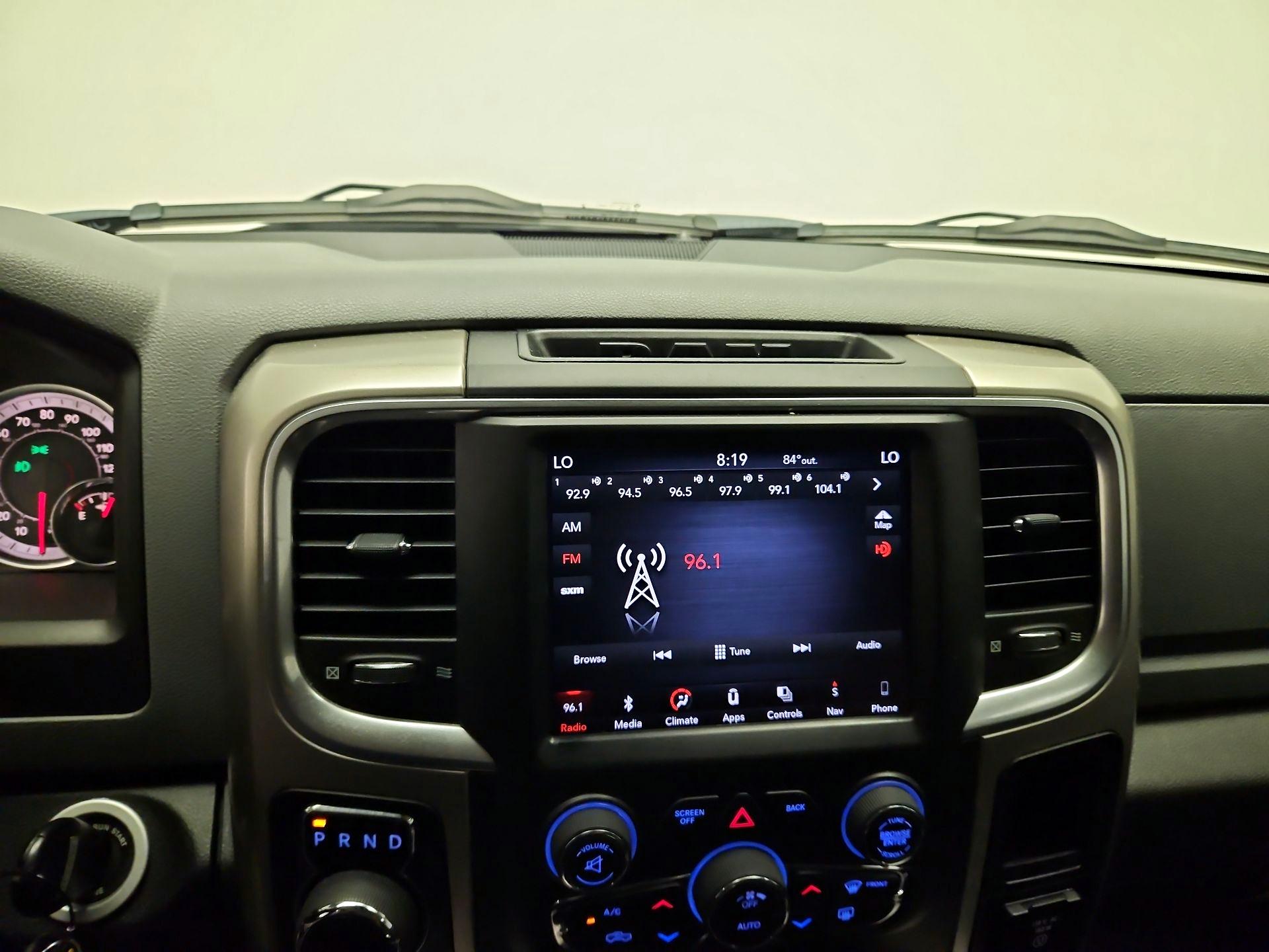 Thumbnail: 2019 RAM 1500 Classic - 15