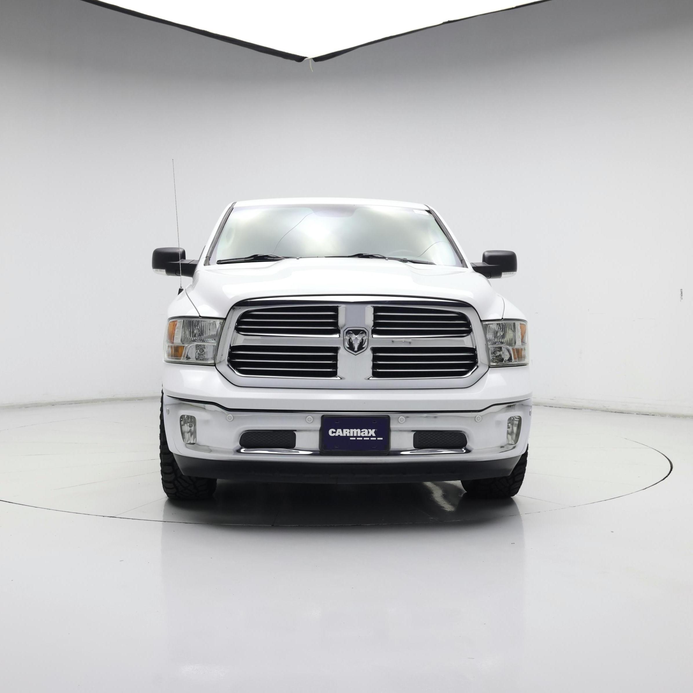 Thumbnail: 2019 RAM 1500 Classic - 5