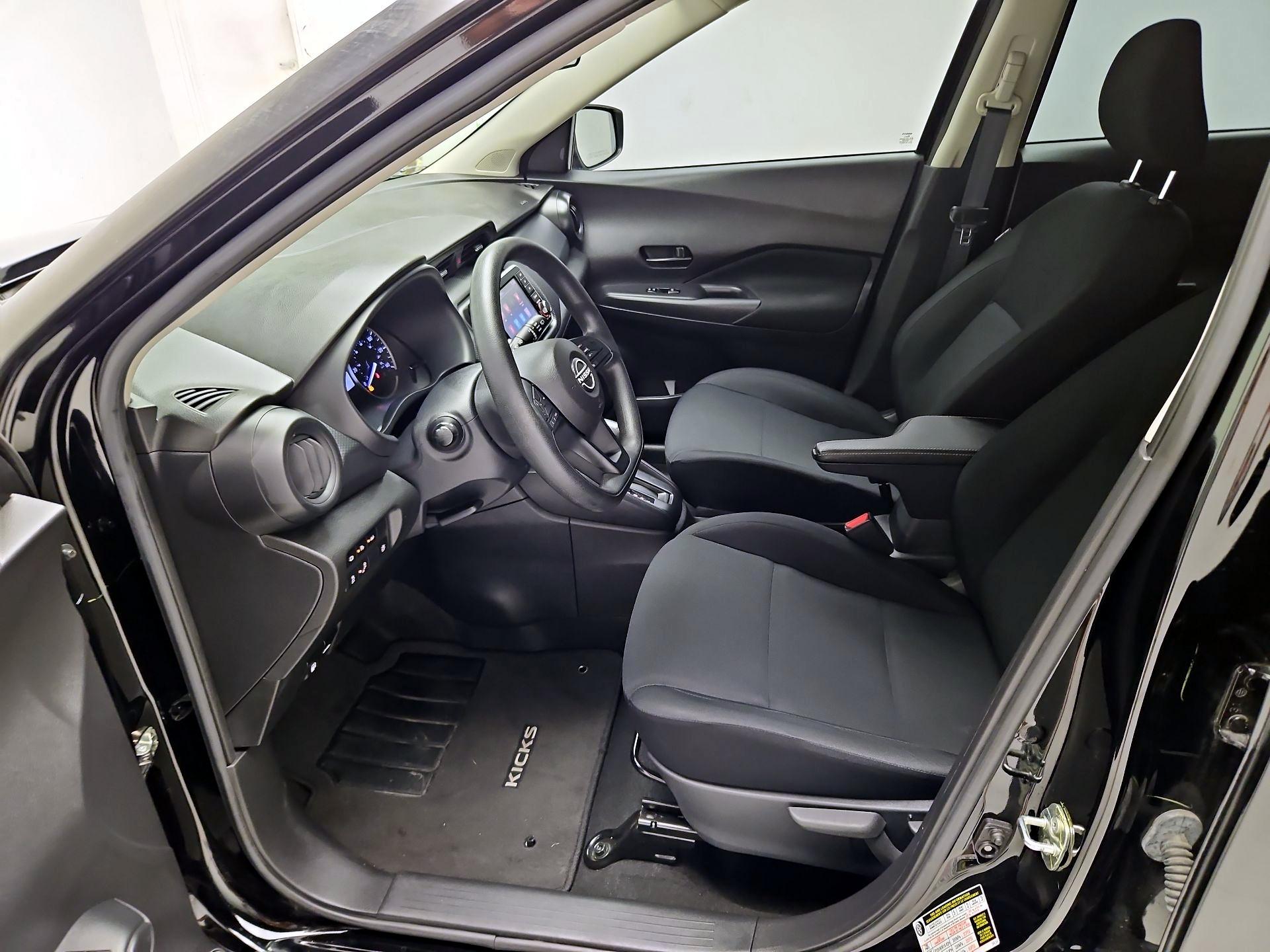 Thumbnail: 2023 Nissan Kicks - 11