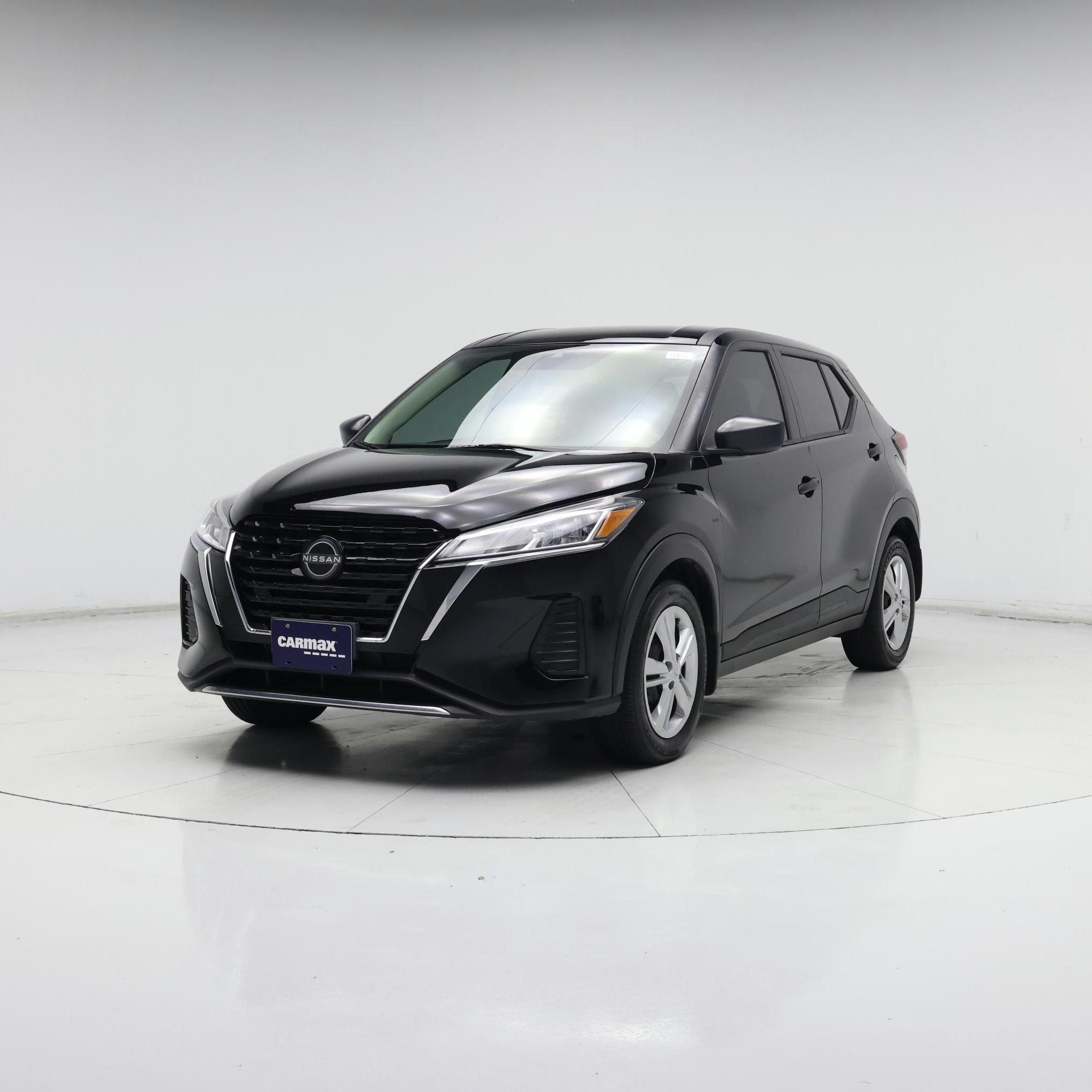Thumbnail: 2023 Nissan Kicks - 4