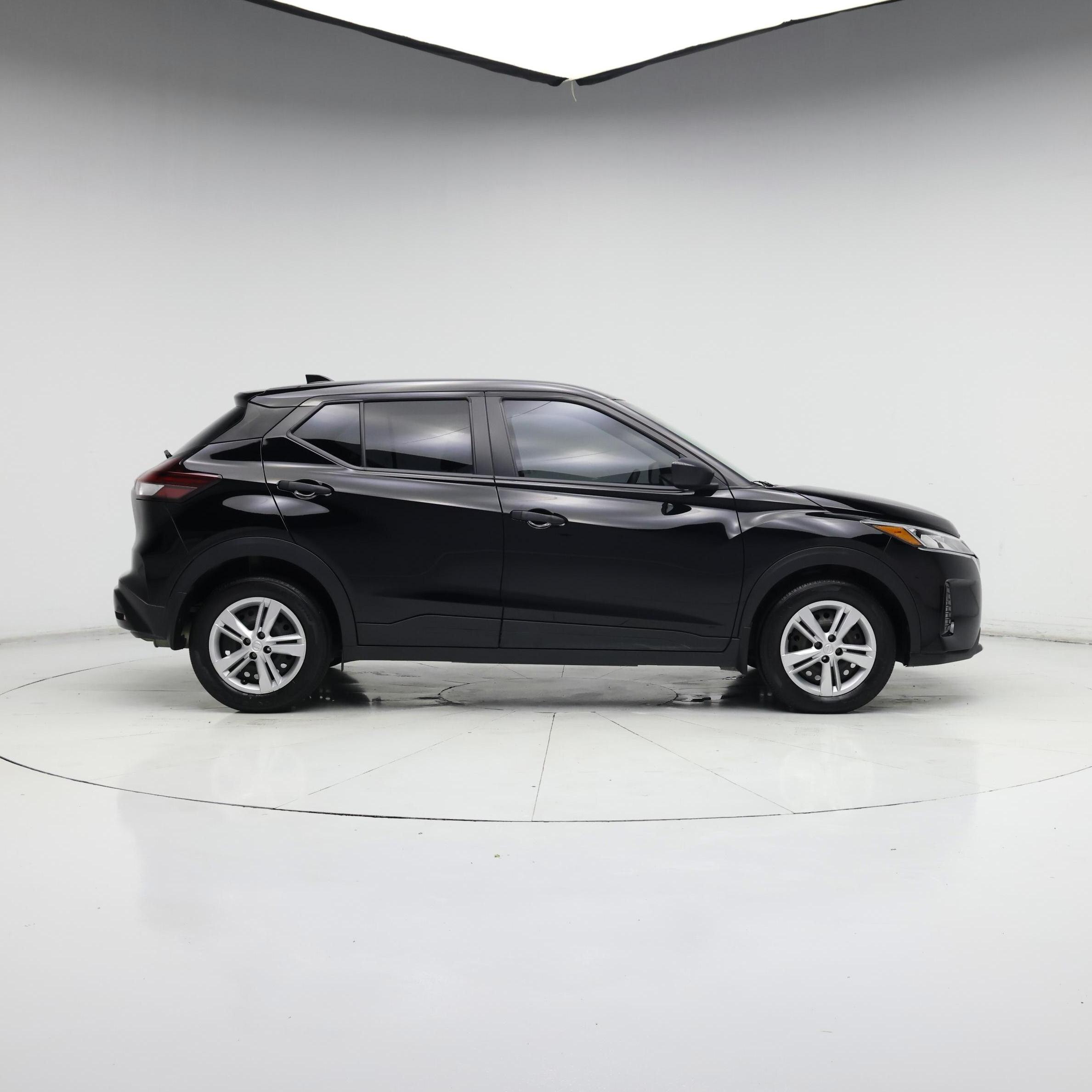 Thumbnail: 2023 Nissan Kicks - 7