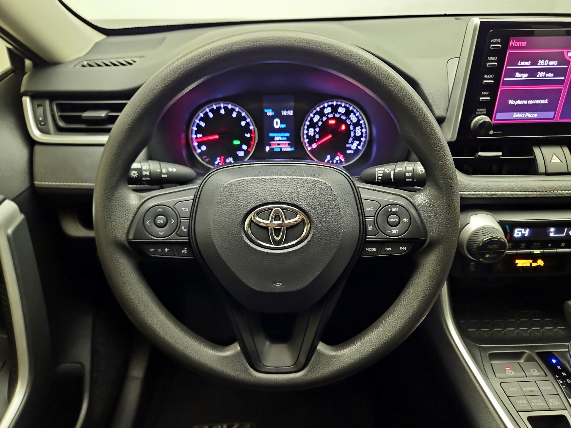 Thumbnail: 2019 Toyota RAV4 - 10