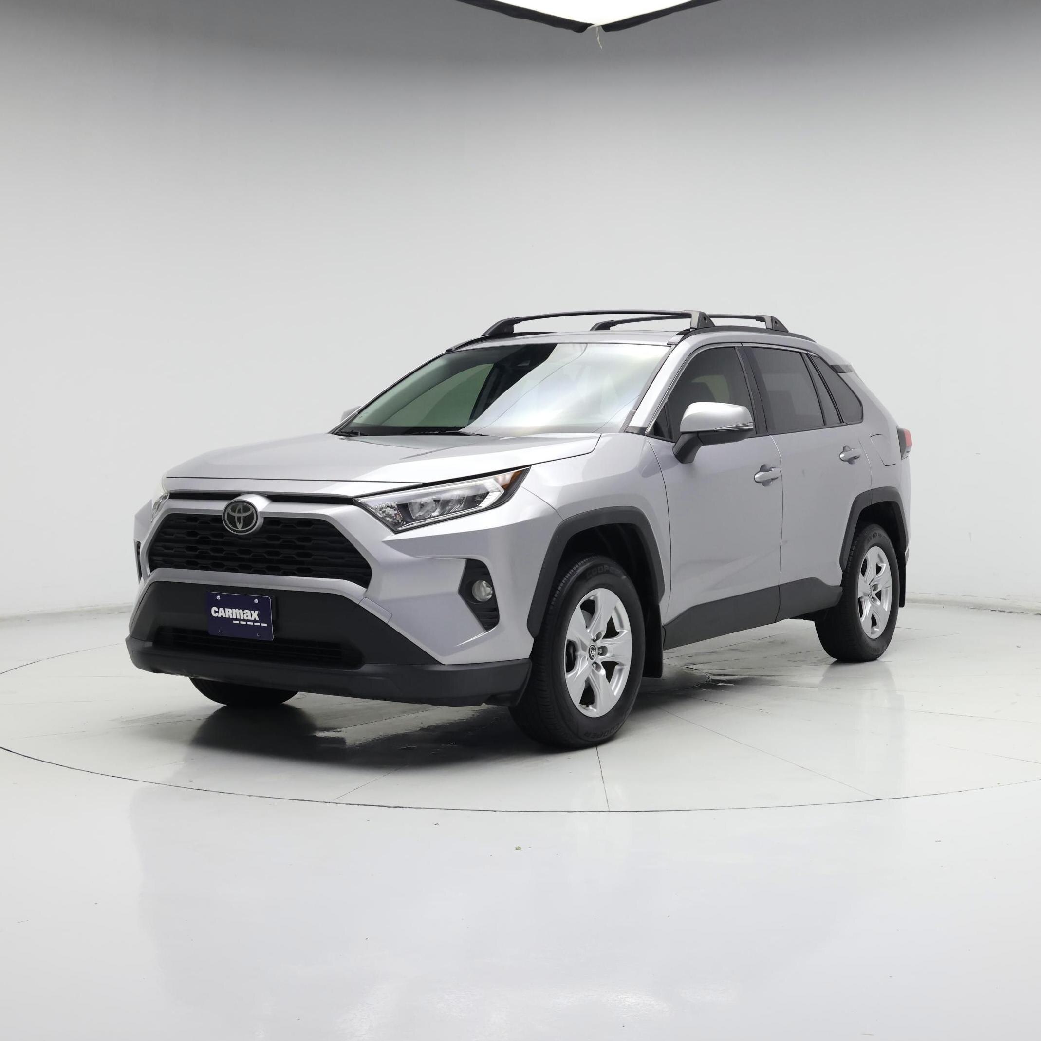 Thumbnail: 2019 Toyota RAV4 - 4