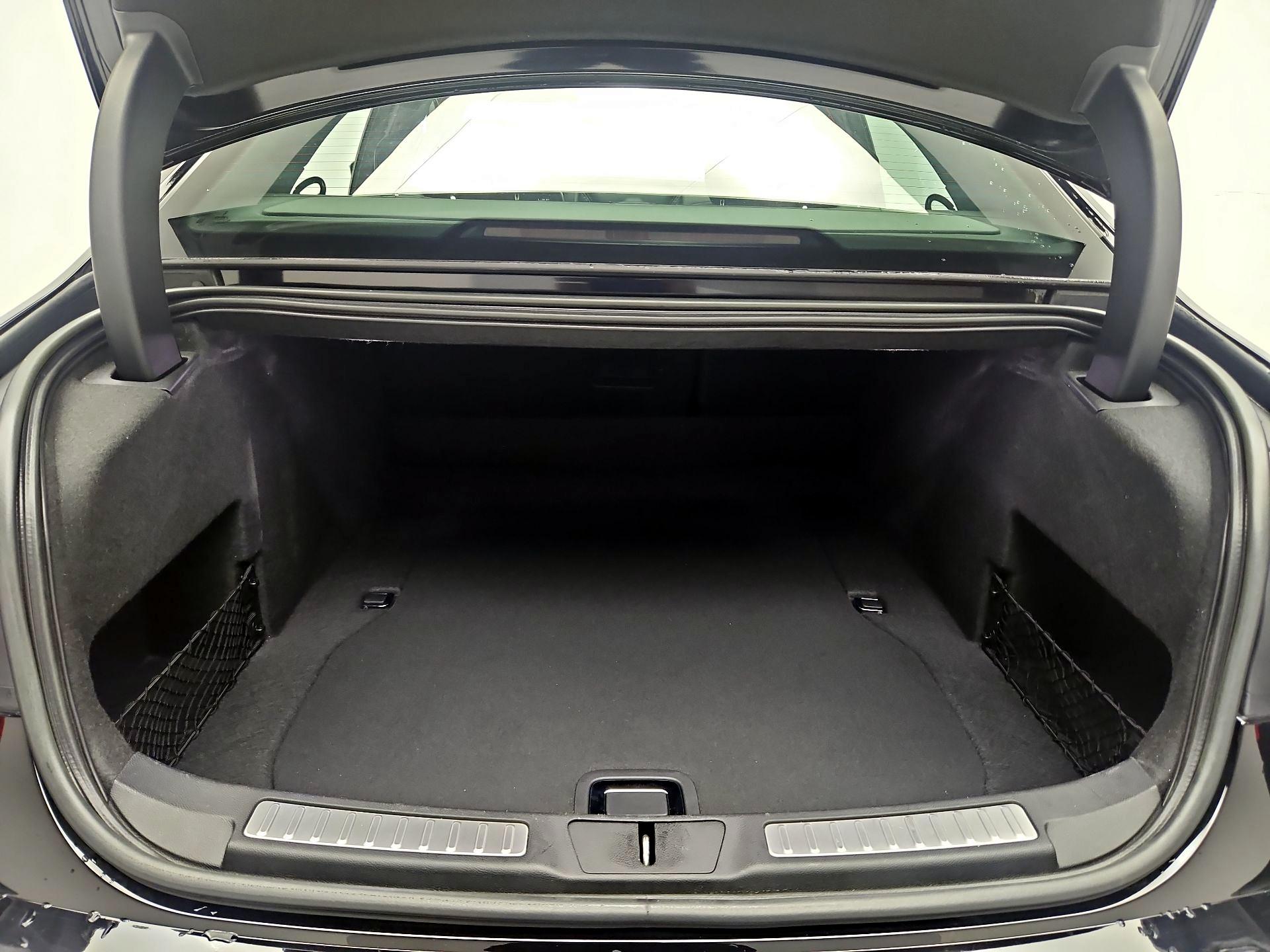Thumbnail: 2018 Lincoln Continental - 20