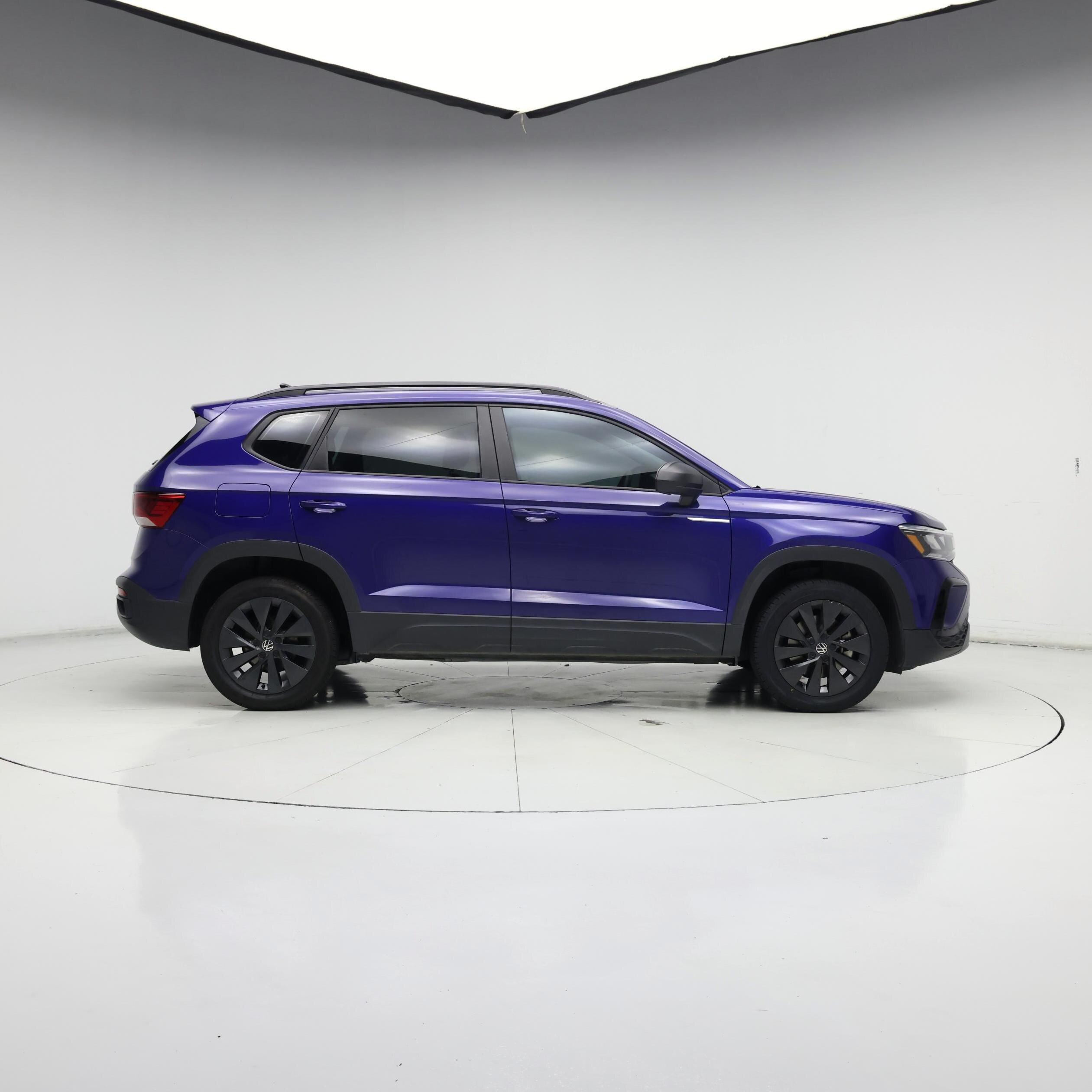 Thumbnail: 2022 Volkswagen Taos - 7