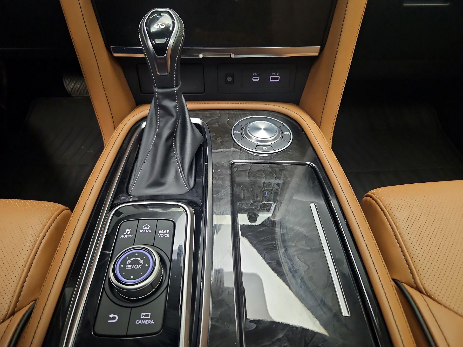 Thumbnail: 2022 INFINITI QX80 - 18
