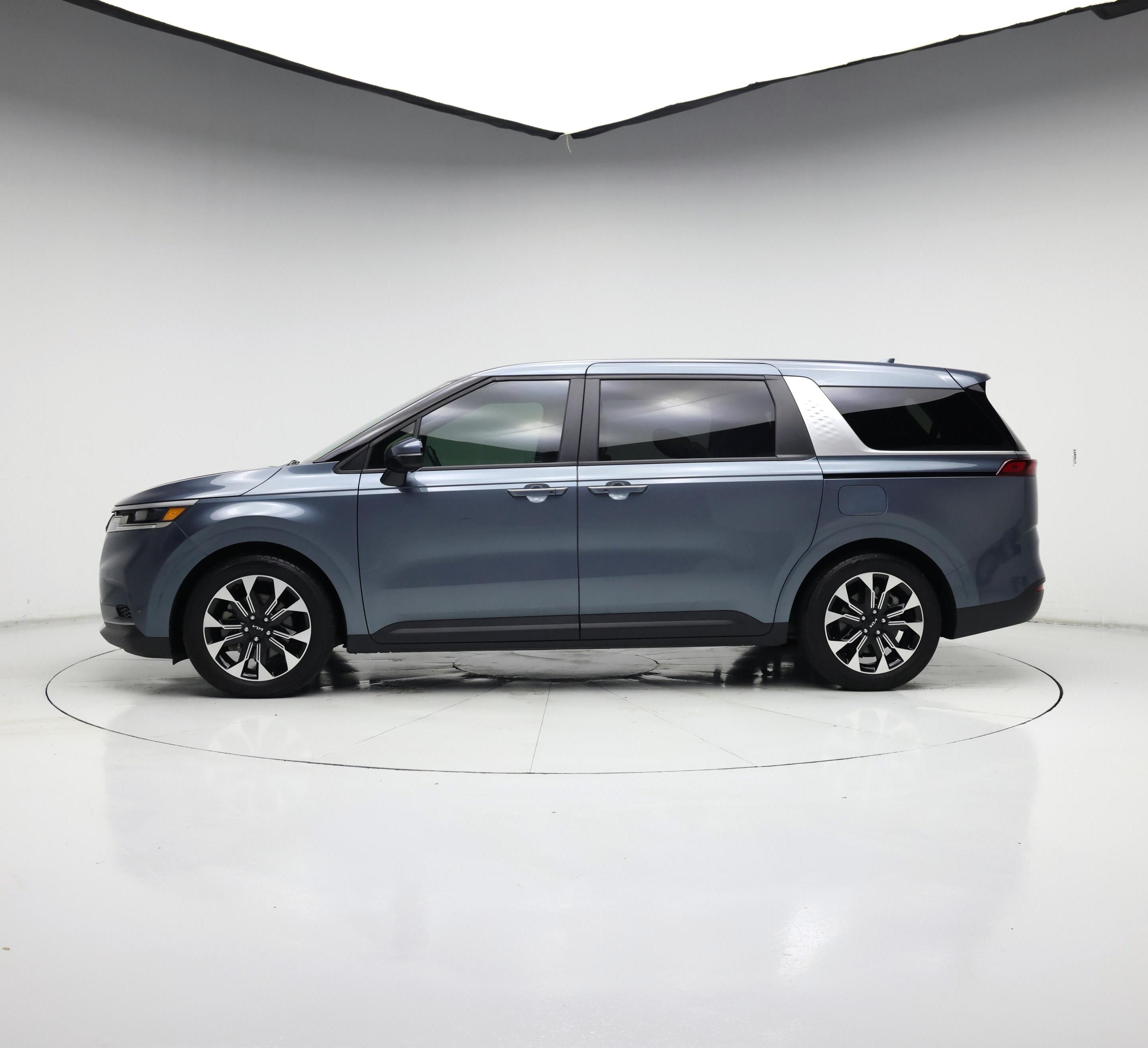 Thumbnail: 2024 Kia Carnival - 3