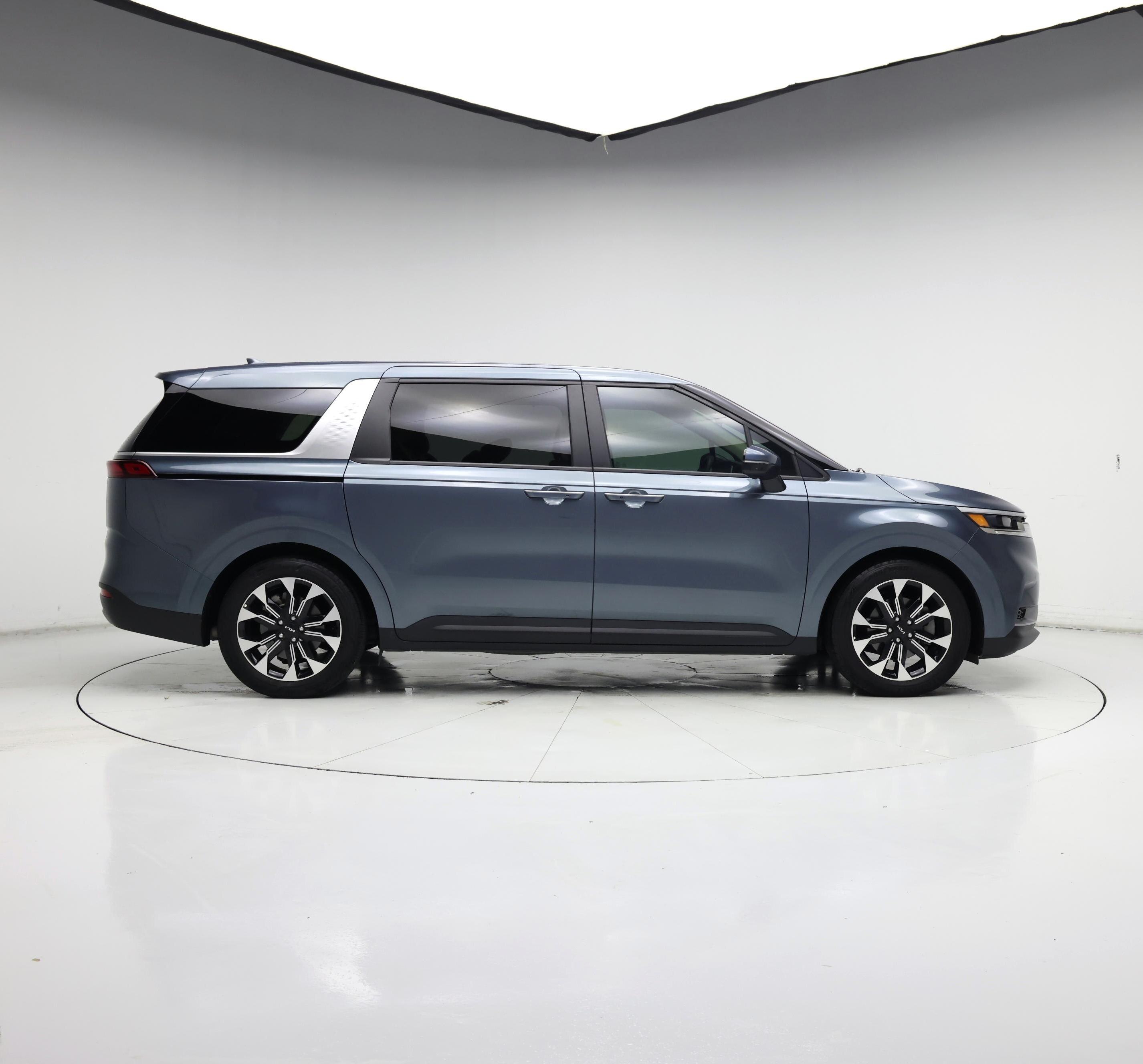 Thumbnail: 2024 Kia Carnival - 7