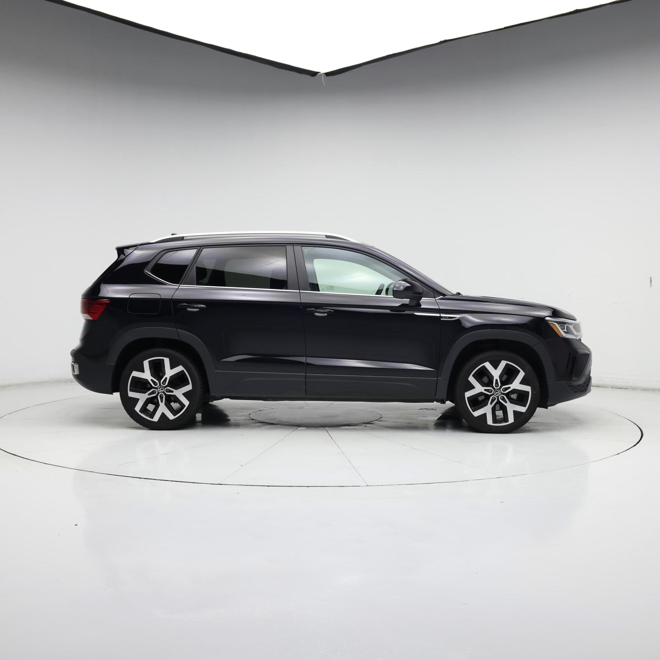 Thumbnail: 2022 Volkswagen Taos - 7
