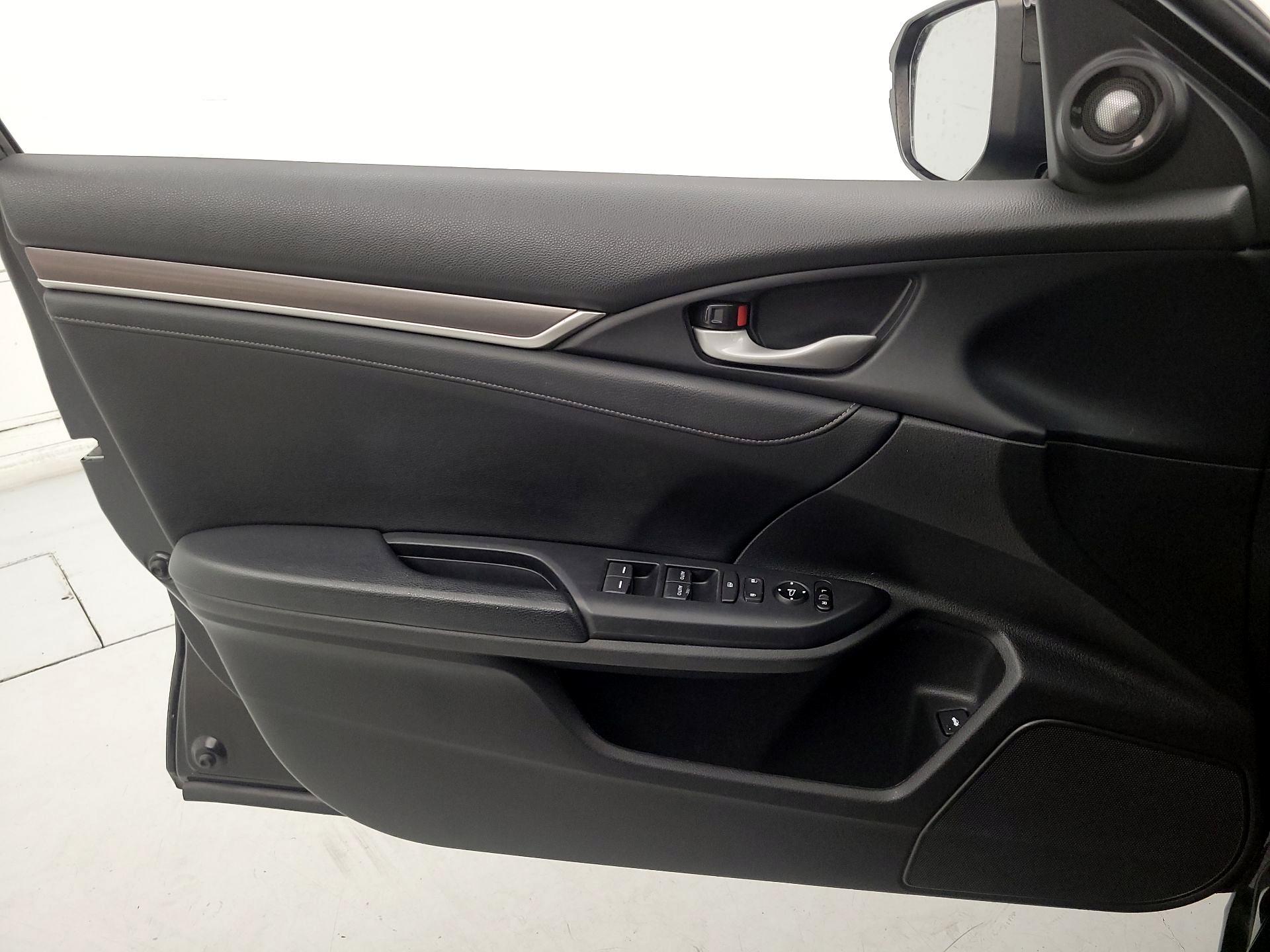 Thumbnail: 2020 Honda Civic - 12