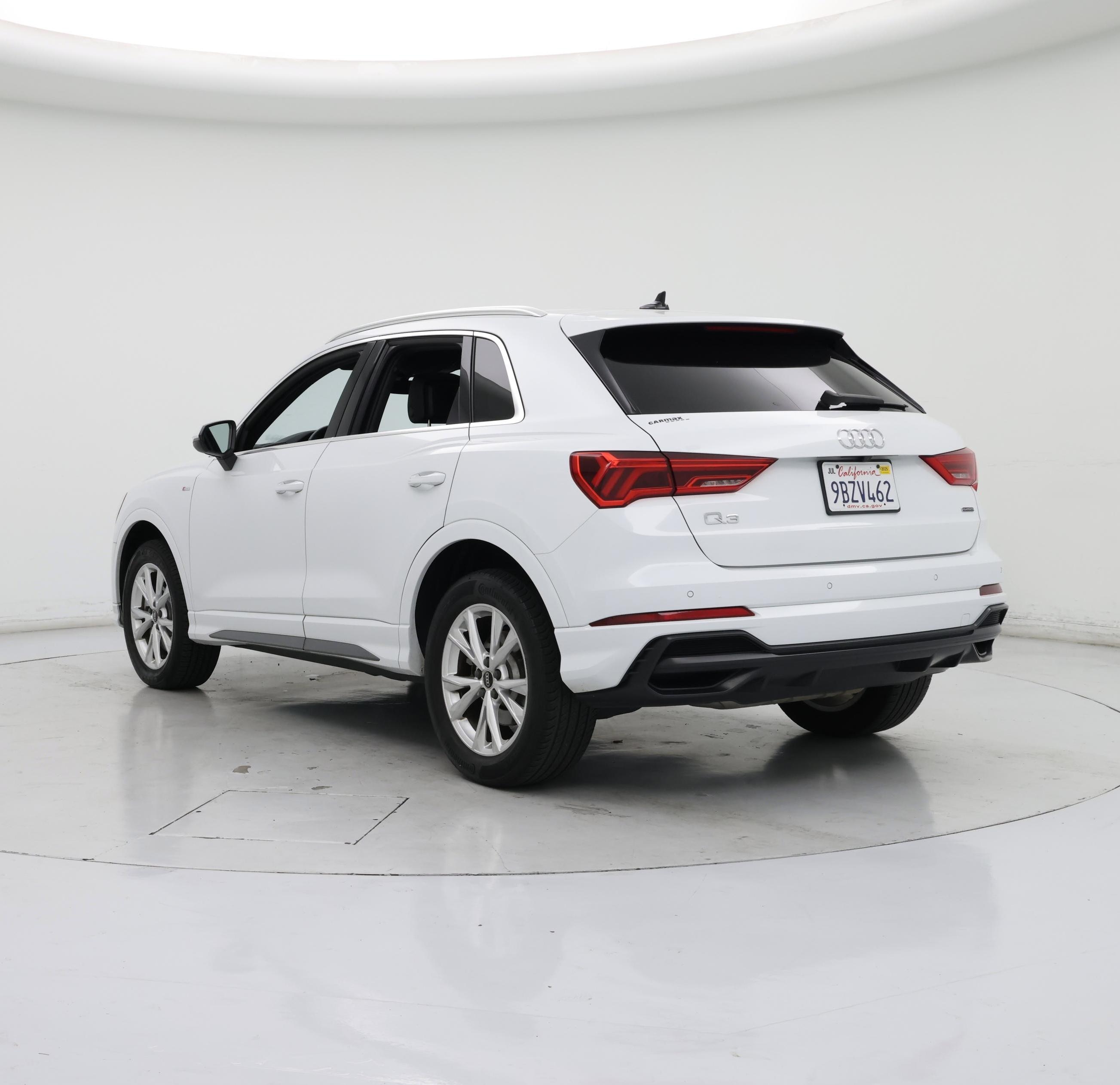 Thumbnail: 2022 Audi Q3 - 2