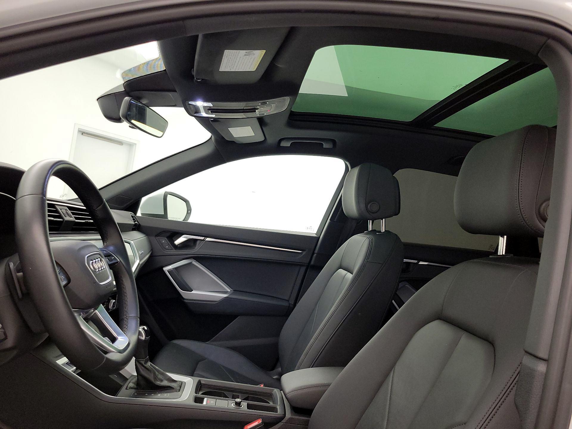 Thumbnail: 2022 Audi Q3 - 19